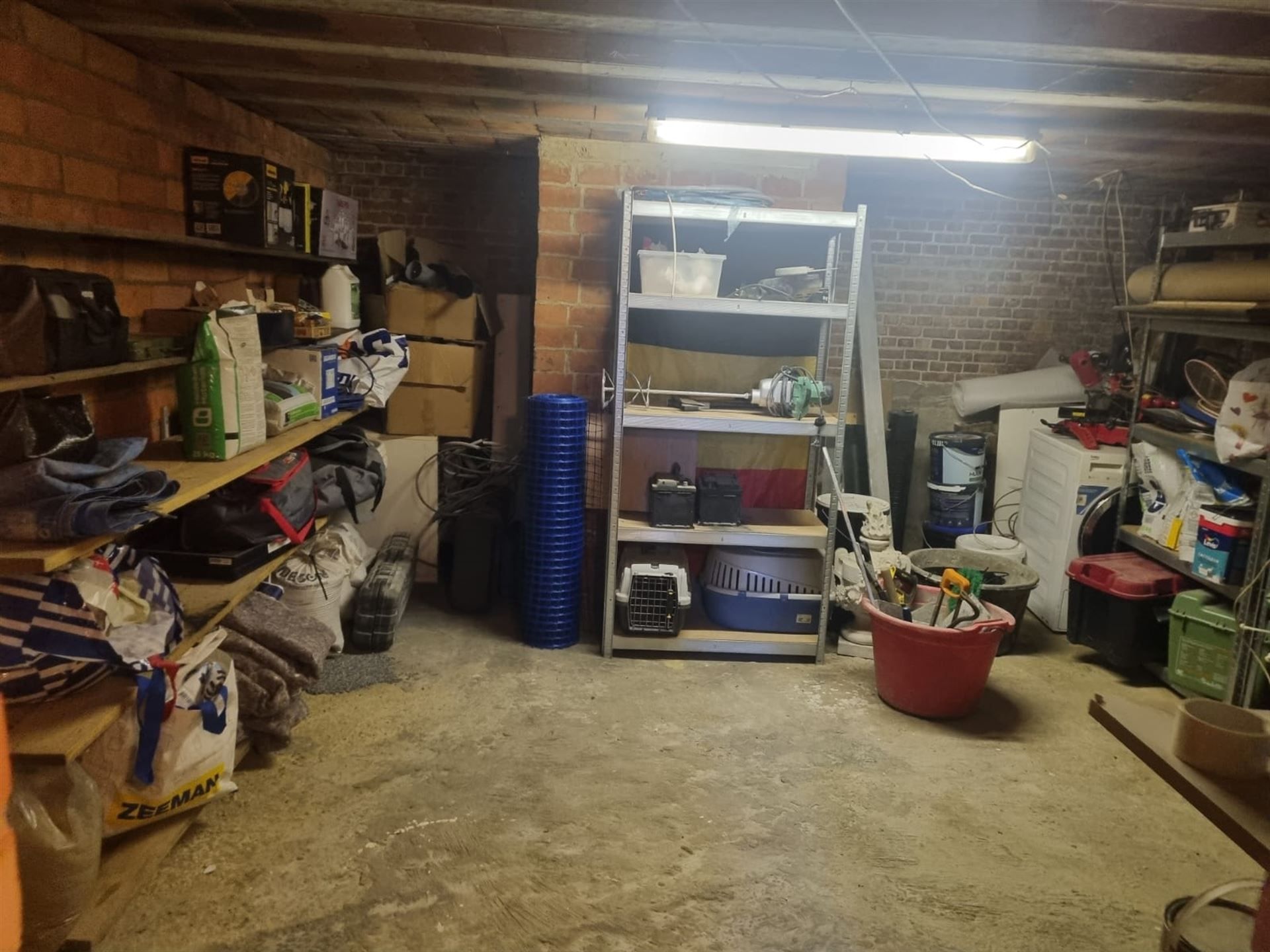 Eengezinswoning in halfopen bebouwing met tuin. foto 33