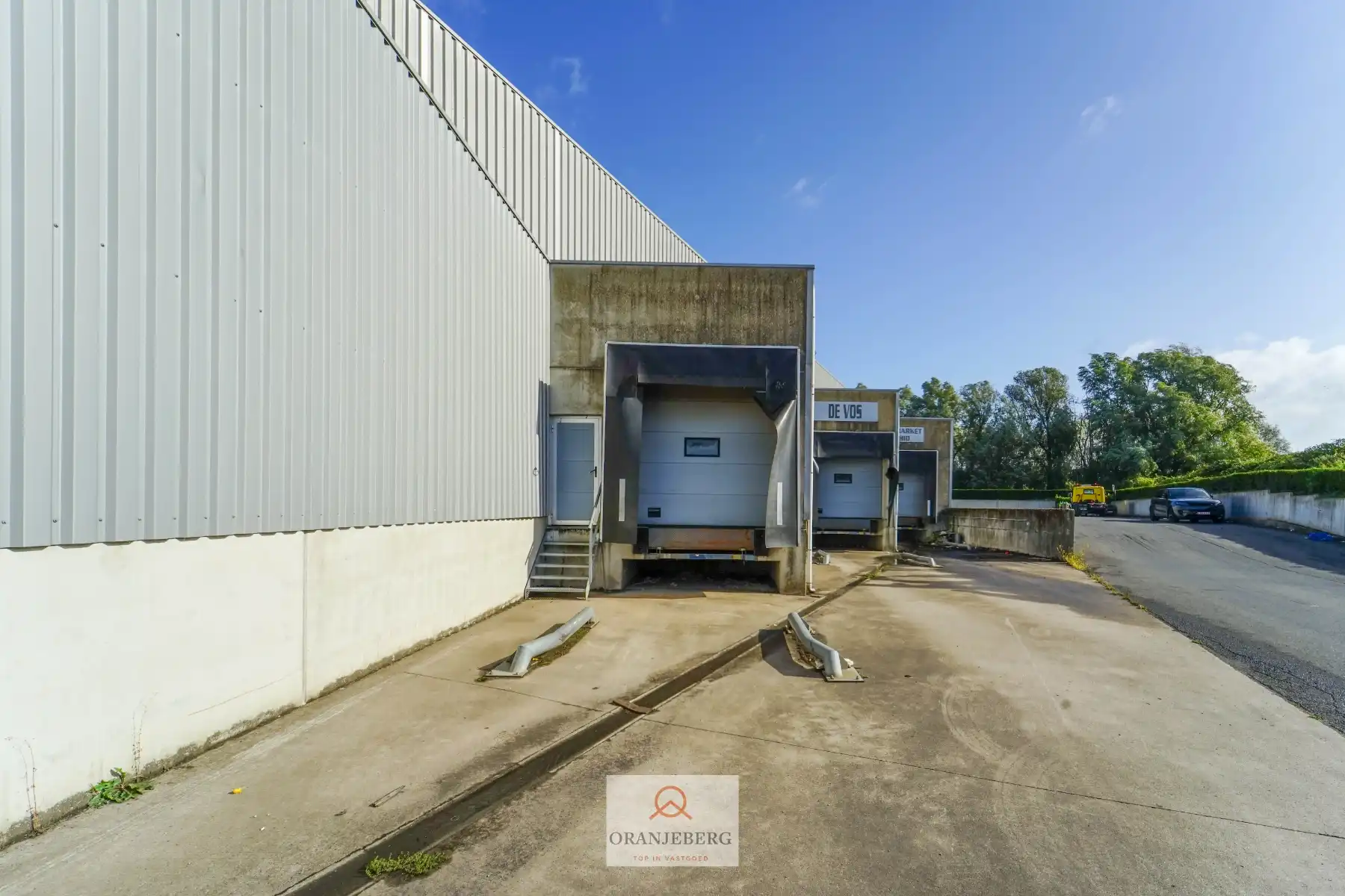 Groot magazijn (853m²) Te Huur met hoge bereikbaarheid vlakbij R4 foto 12