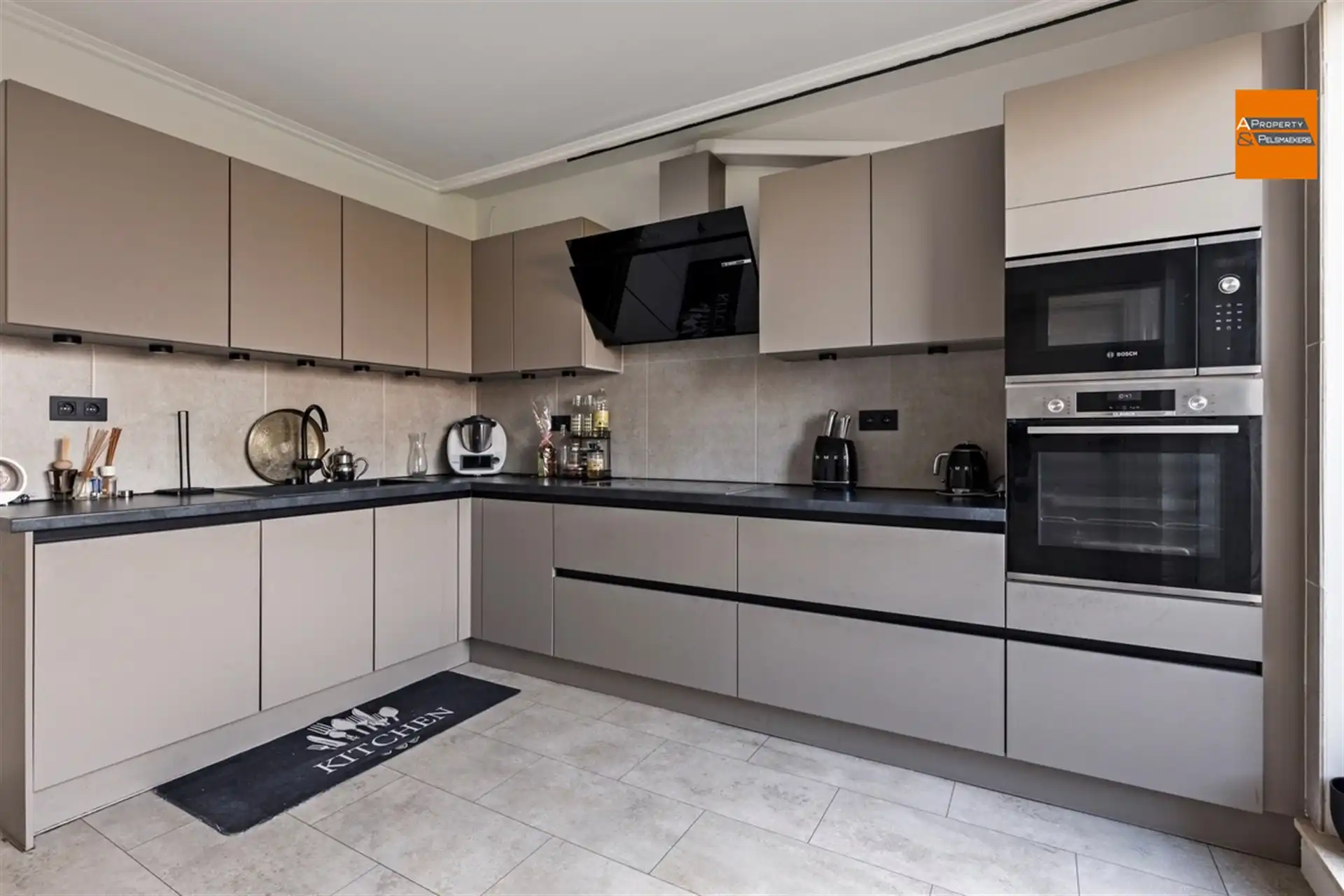 Ruim duplexappartement met 3 slaapkamers foto 5