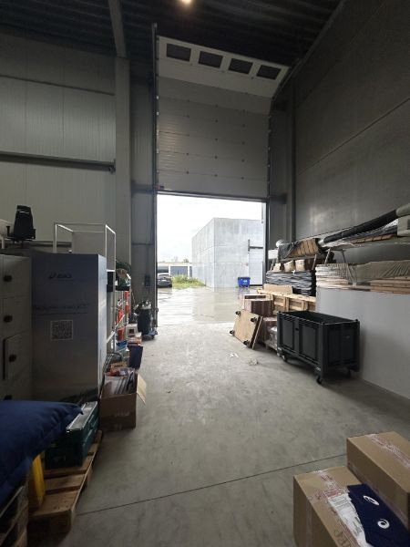 Nieuwbouw casco KMO-unit van 260 m² + 2 staanplaatsen foto 10