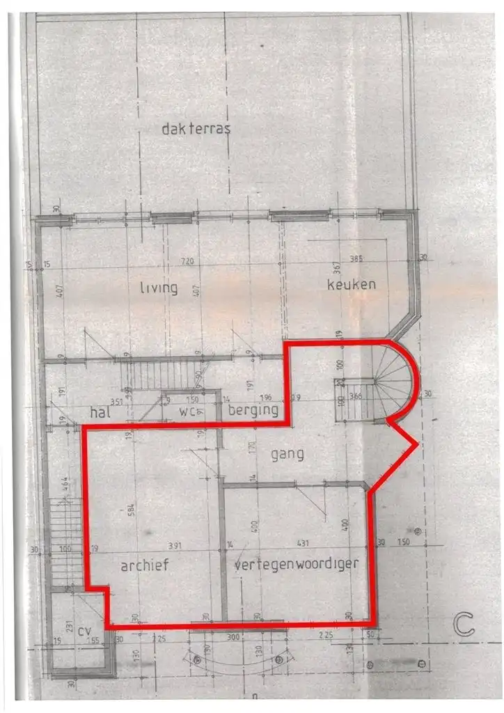 Gelijkvloerse handels/kantoorruimte,veel parkeergelegenheid. foto 17