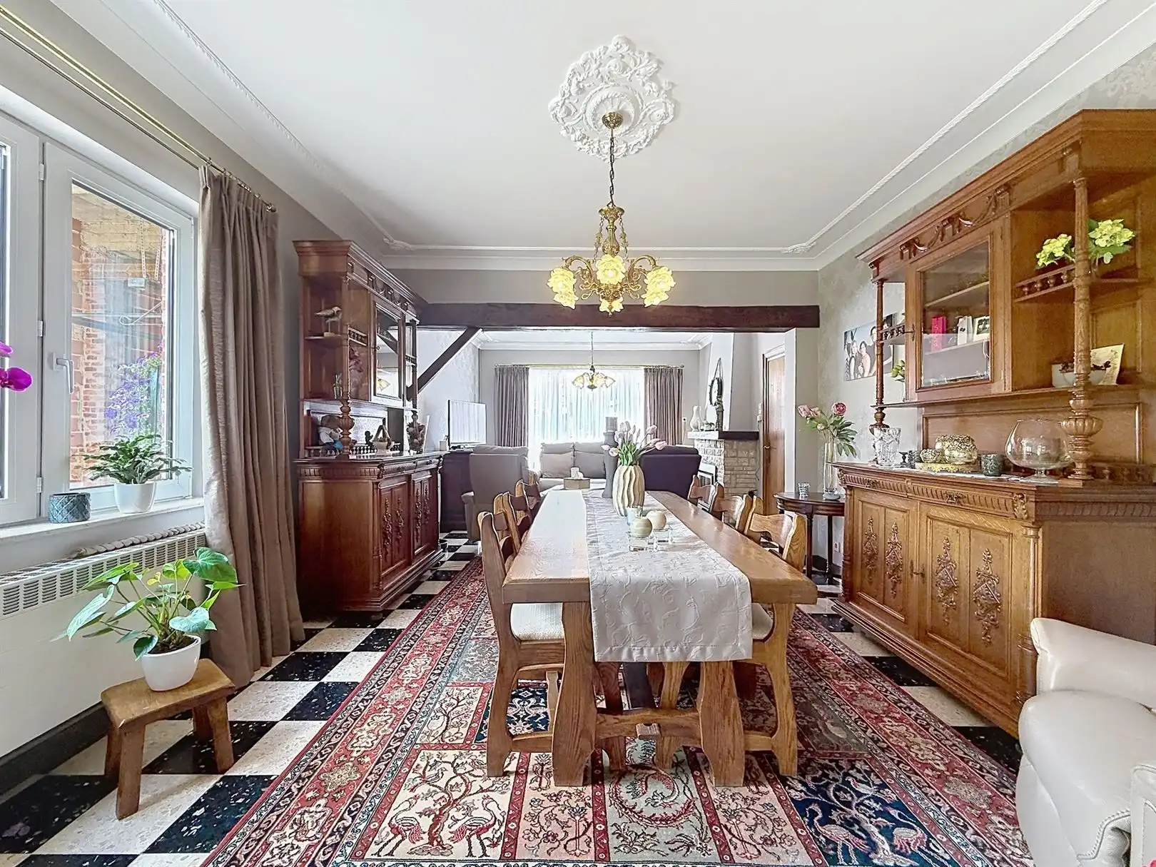 Ruime woning met extra woon- of werkpotentieel  foto 43