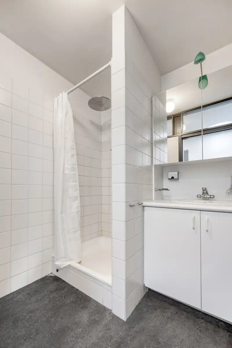 Karaktervolle architectenwoning op toplocatie: Zonnig terras, kamerhoge ramen en EPC B foto 29