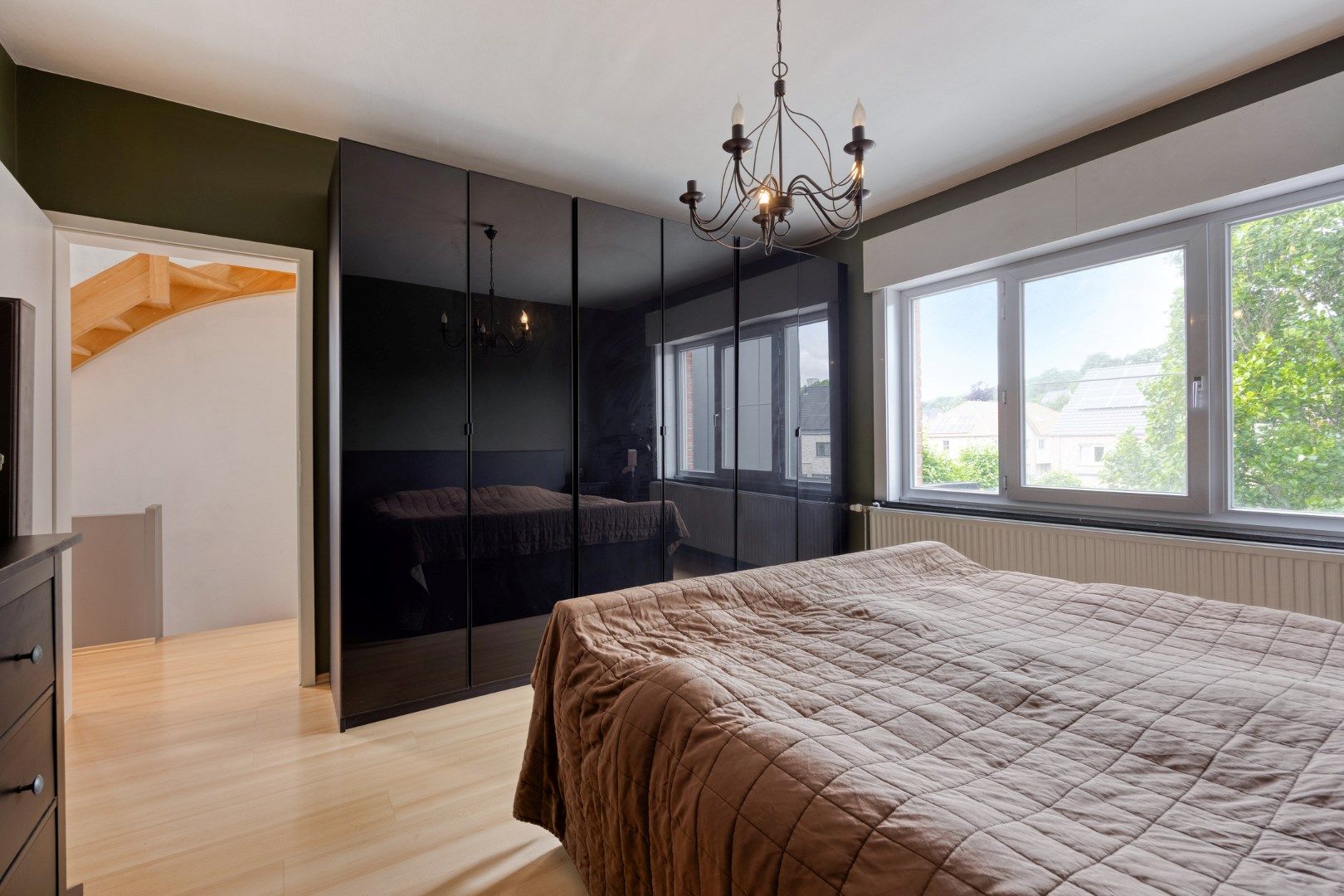 Prachtige halfopen bebouwing in Linden met 4 slaapkamers -  bewoonbare oppervlakte 211 m² foto 23