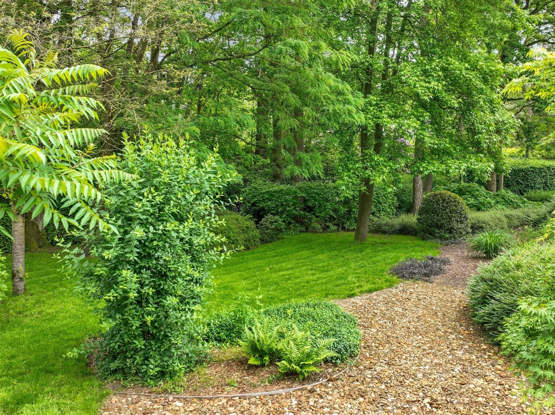 Prachtige villa met een mooie en zeer goed onderhouden tuin foto 6