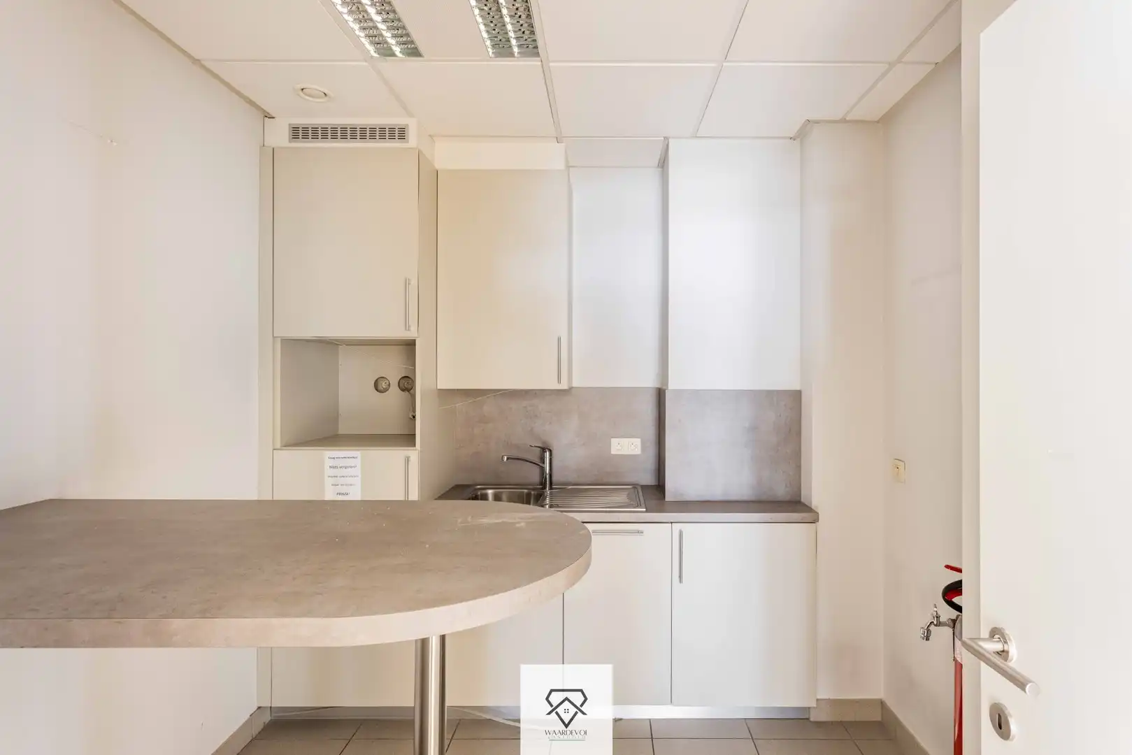 Uniek hoekgebouw (737 m²) in Gent: Direct instapklaar óf herontwikkeling tot appartementen foto 11