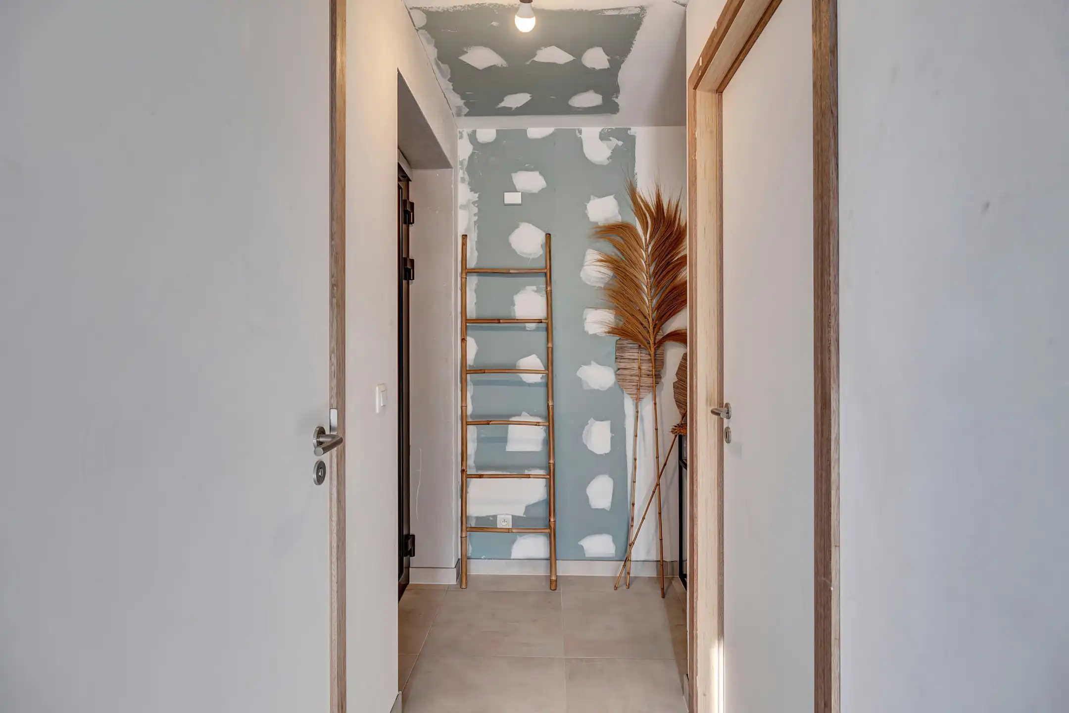 Gelijkvloers appartement met 2 slpks in uniek woonerf foto 13