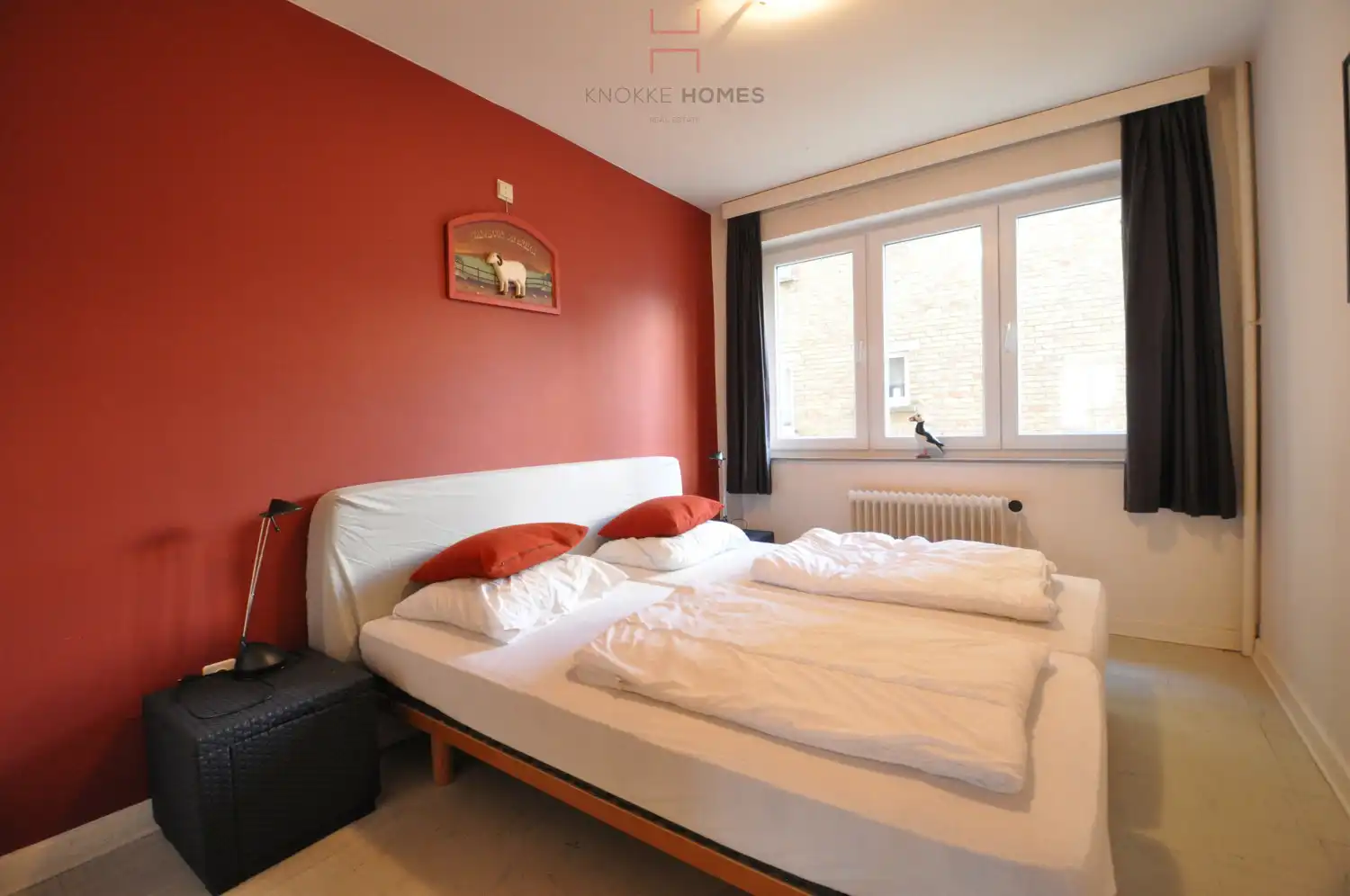 Te renoveren appartement met zijdelings zicht op zee aan het Albertstrand foto 9