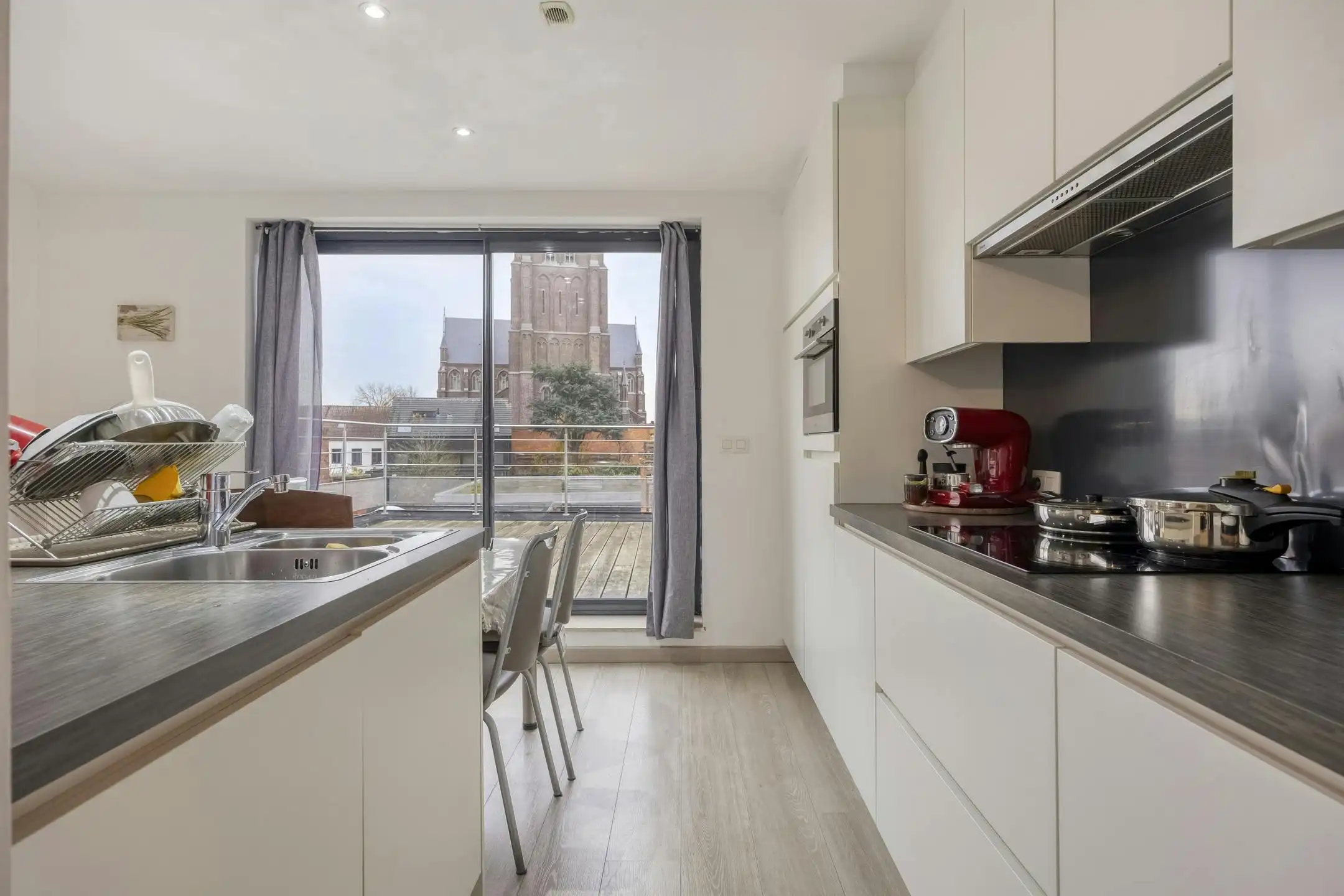 Opbrengsteigendom te koop in centrum van Eeklo foto 21