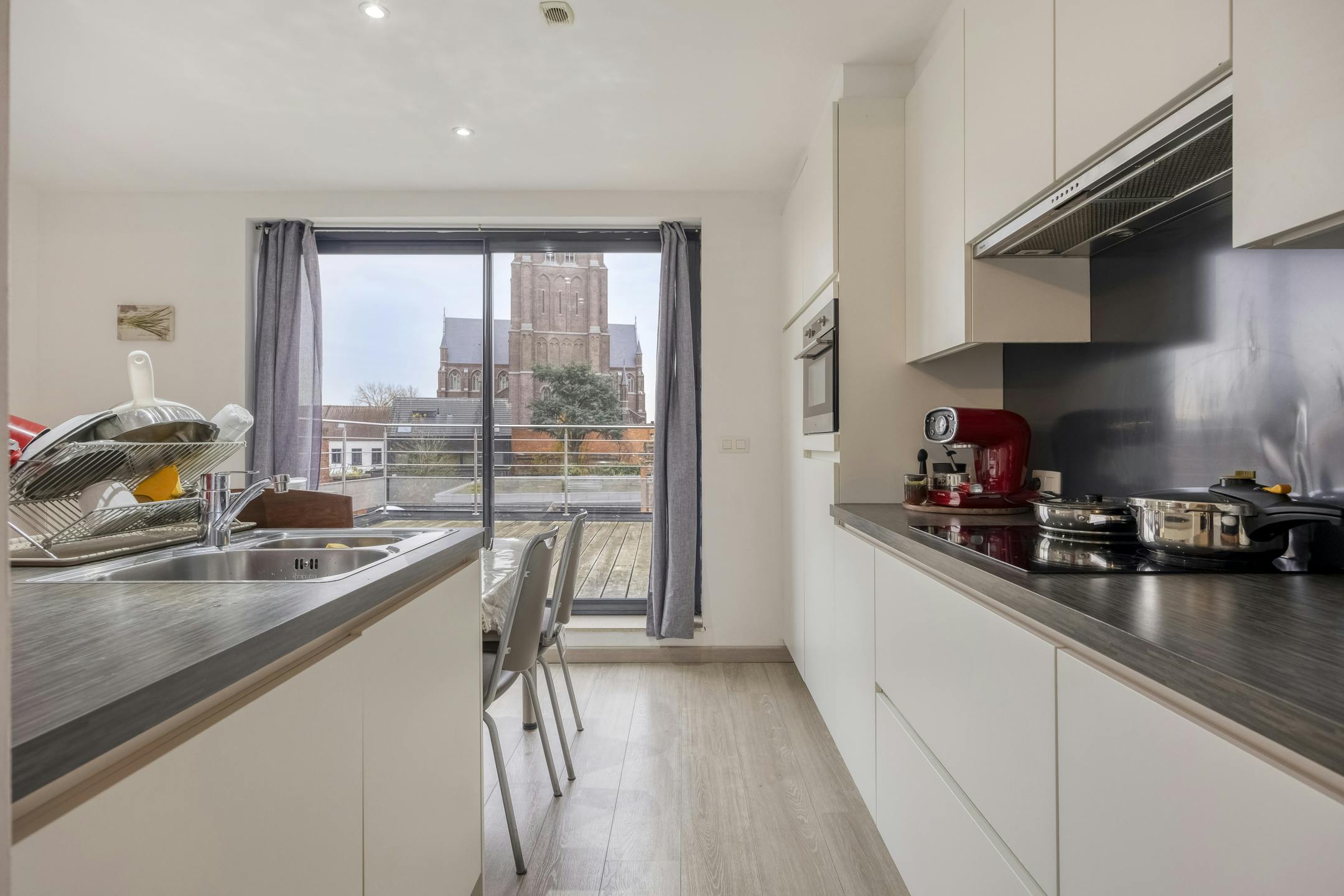 Opbrengsteigendom te koop in centrum van Eeklo foto 21