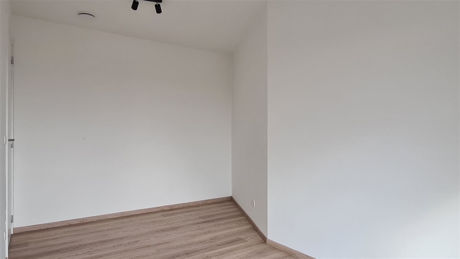 Modern nieuwbouwappartement te huur in het centrum van Bilzen foto 15