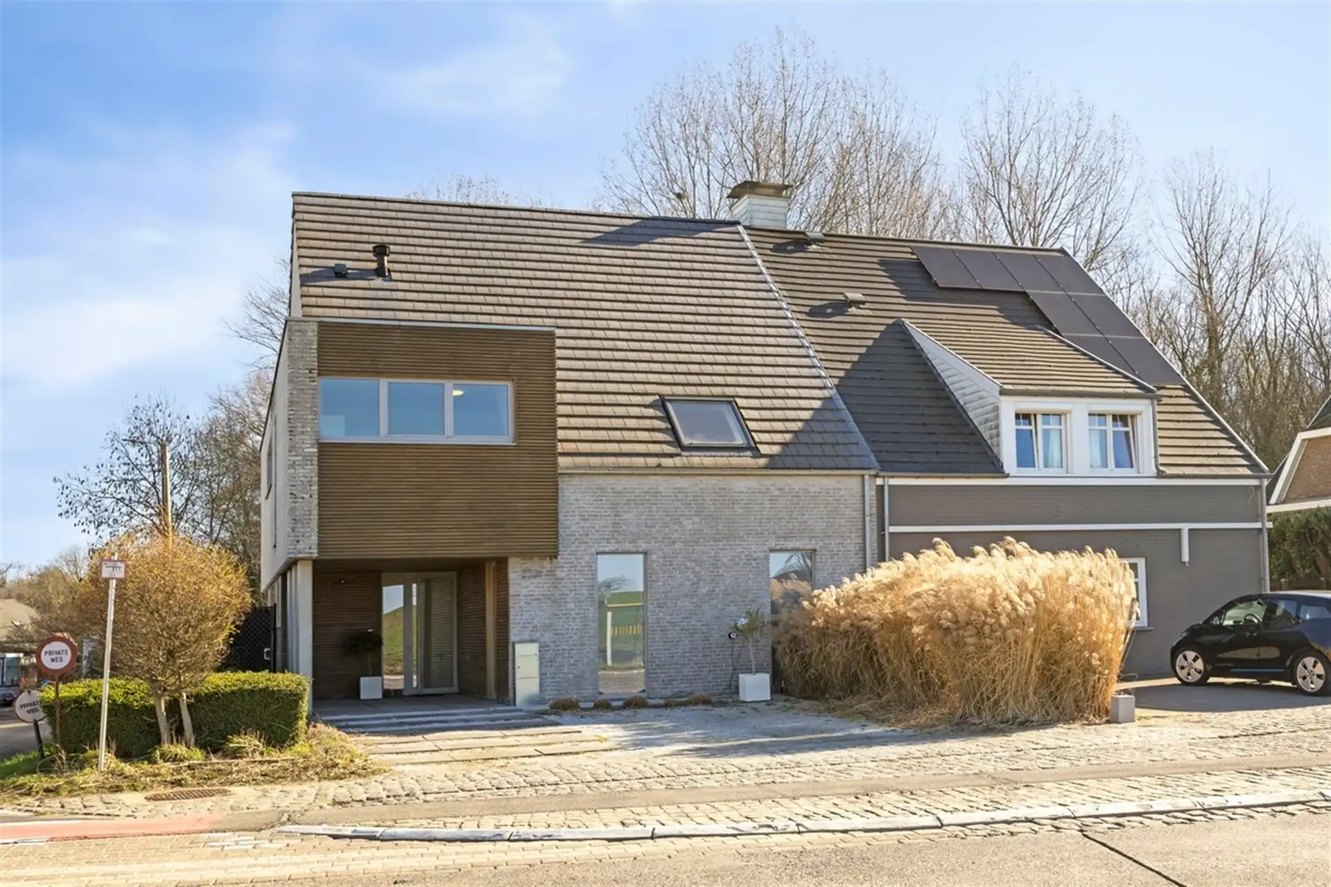 Energiezuinige woning met veel licht en ruimte foto {{pictureIndex}}
