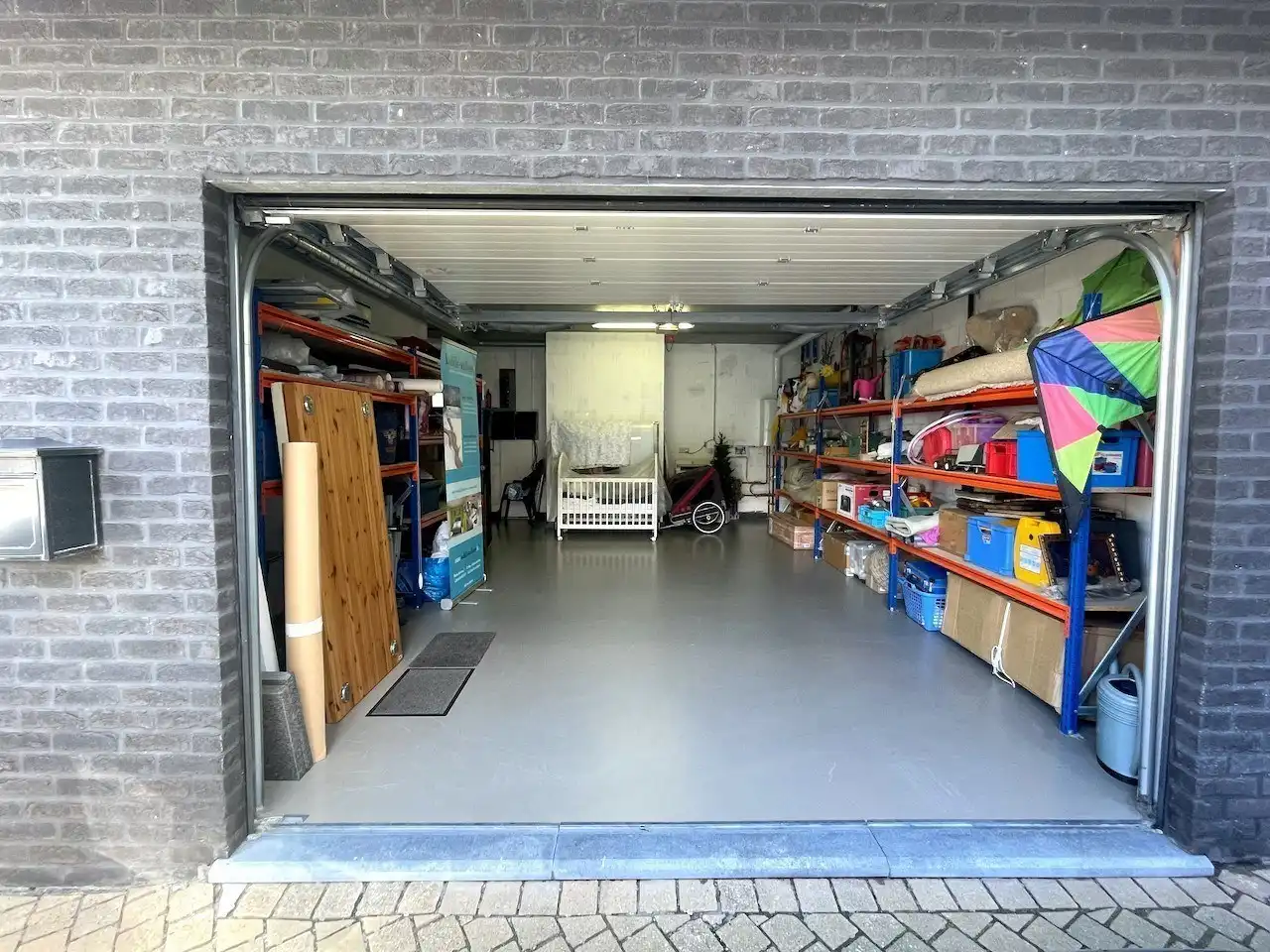 Ruime benedenwoning met garage, polyvalente ruimte, terras, badkamer en 1 slpk te koop te Klemskerke (De Haan) foto 11