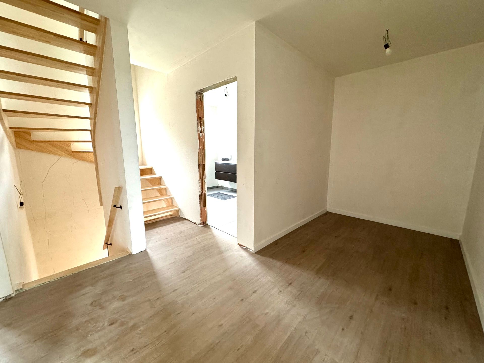 Nieuwbouwwoning met drie slaapkamers en garage foto 9