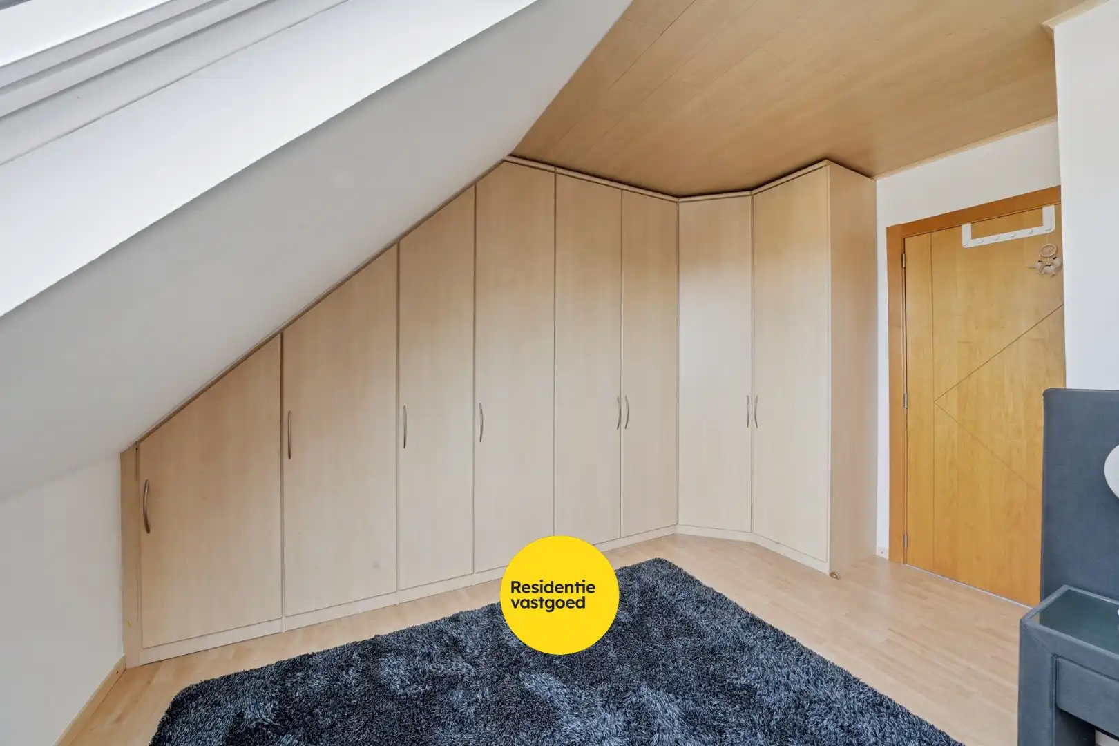 Instapklare bel-étagewoning met dubbele garage te Stene foto 16