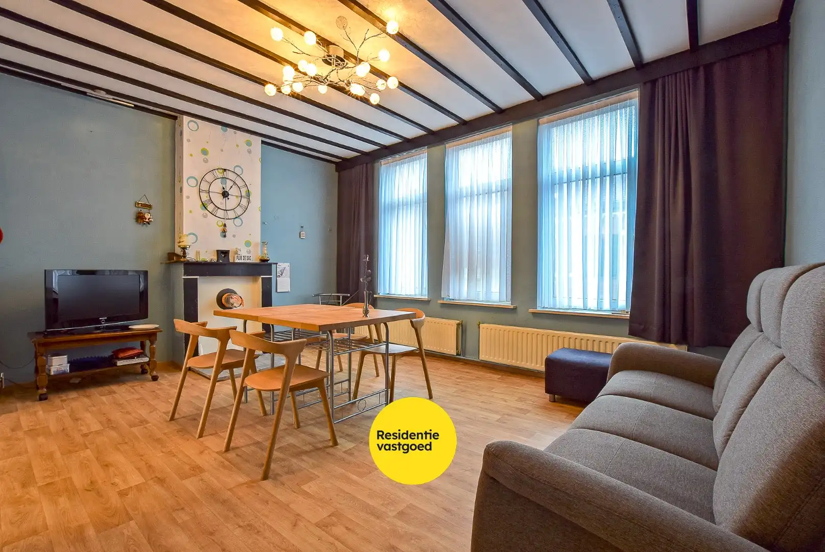 Statige herenhuis te Nieuwpoort-stad met 4 slaapkamers en 2 badkamers. foto 7