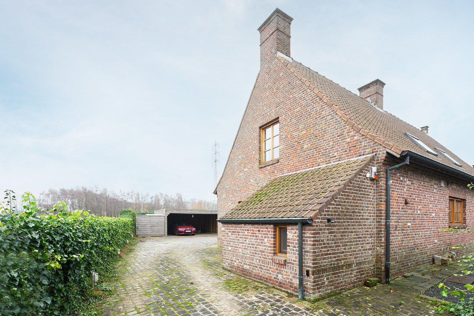Charmante gezinswoning op 6.217 m² foto 29
