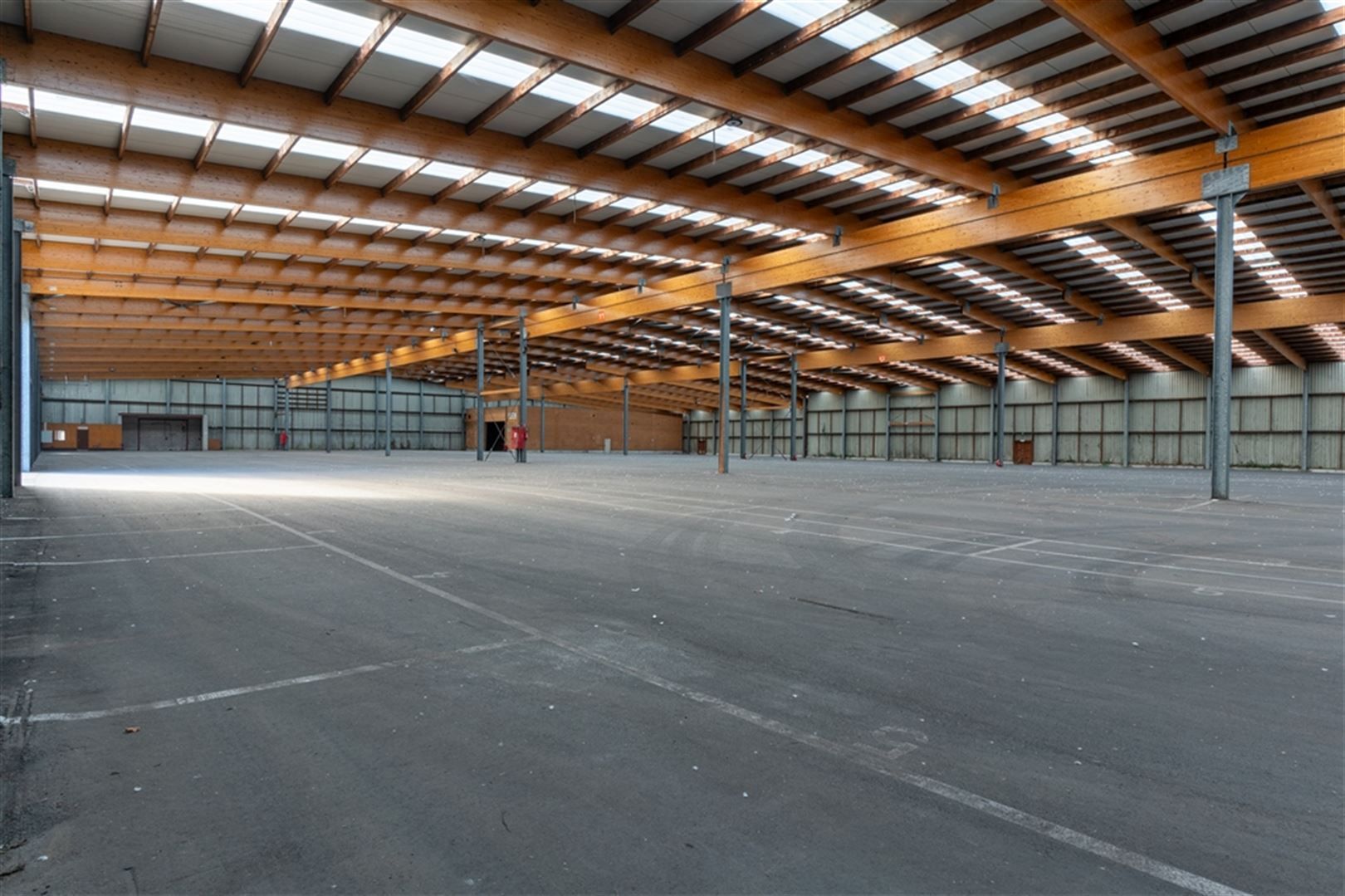 Magazijnen nabij R4 Gent foto 6