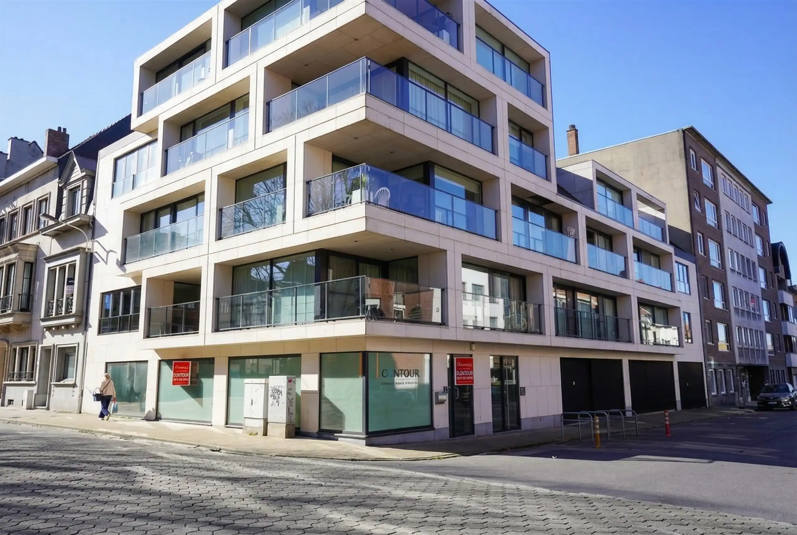 Modulair commercieel pand aan het Oude Gerechtshof  foto {{pictureIndex}}