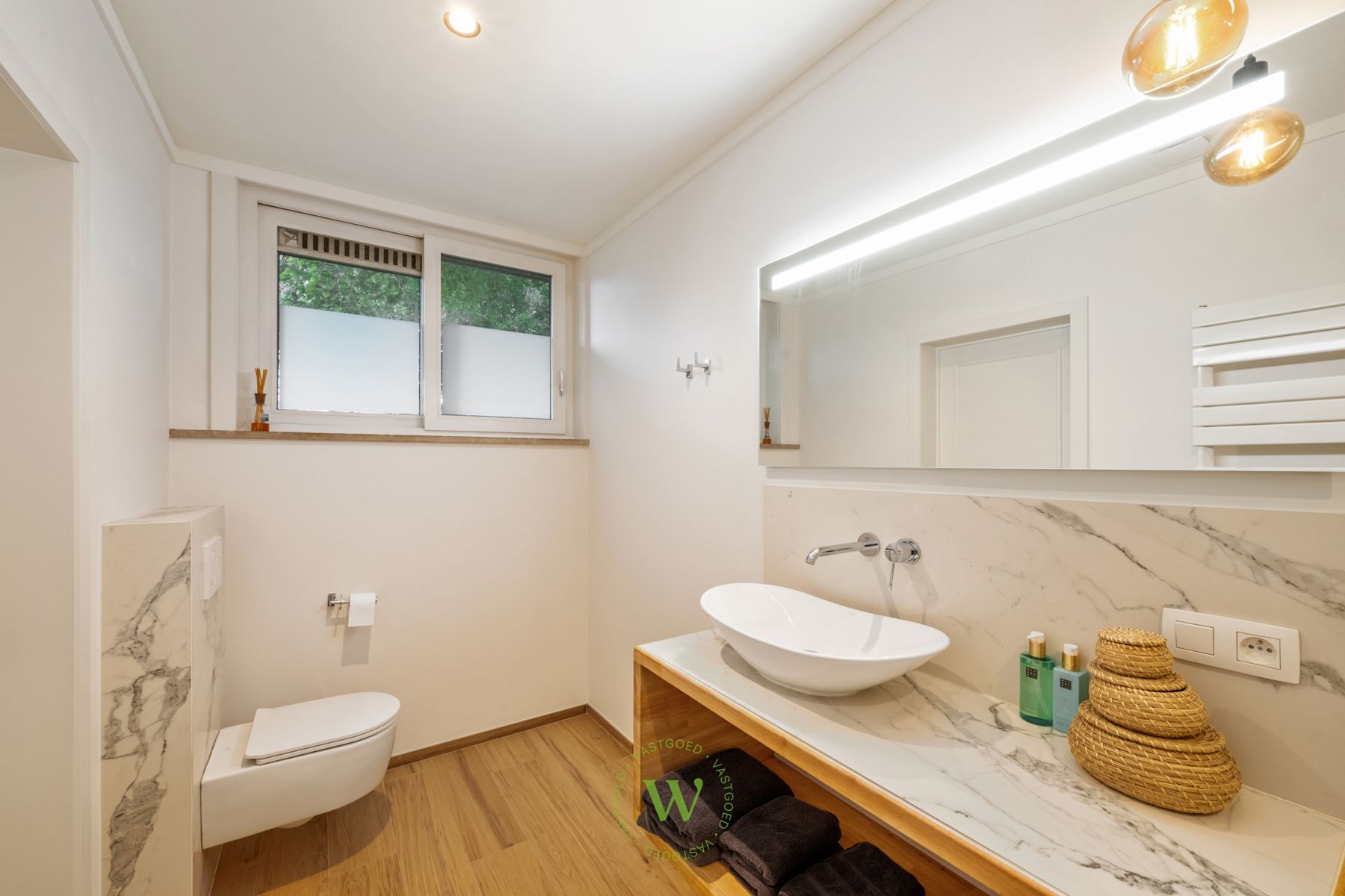 Karaktervolle woning met vergunde B&B in Sint-Michiels foto 27