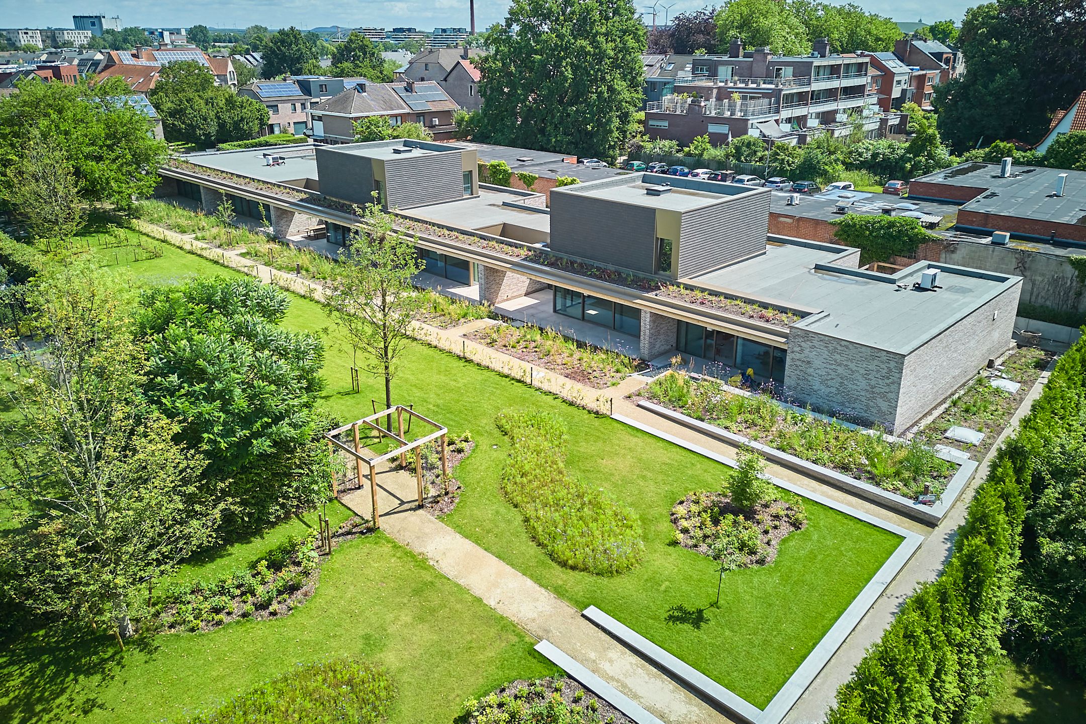 EXCLUSIEVE TUINLOFT 3 SLAAPKAMERS MET E-PEIL 0! foto {{pictureIndex}}