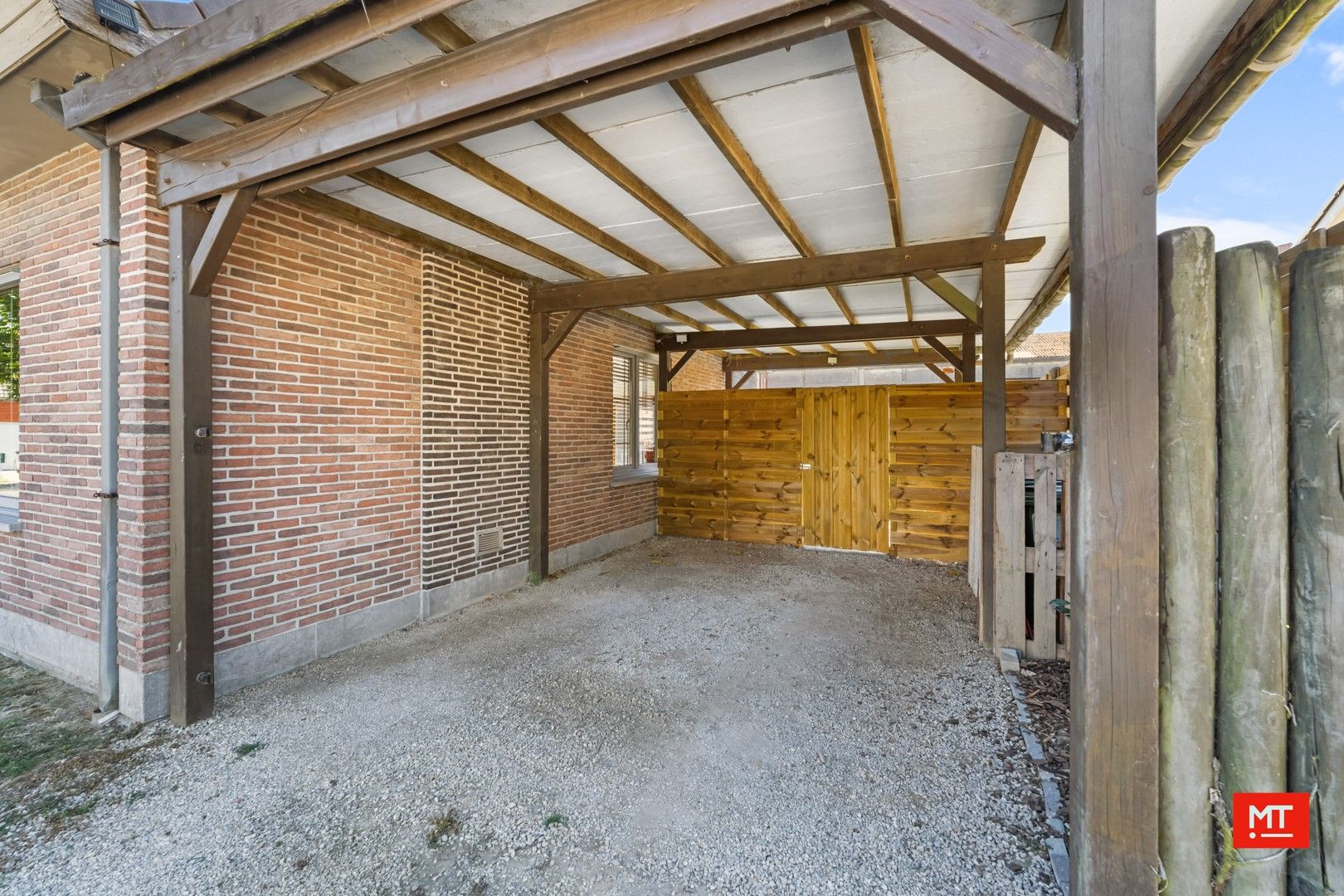 Instapklare, alleenstaande woning op een rustige locatie te Dikkebus foto 19