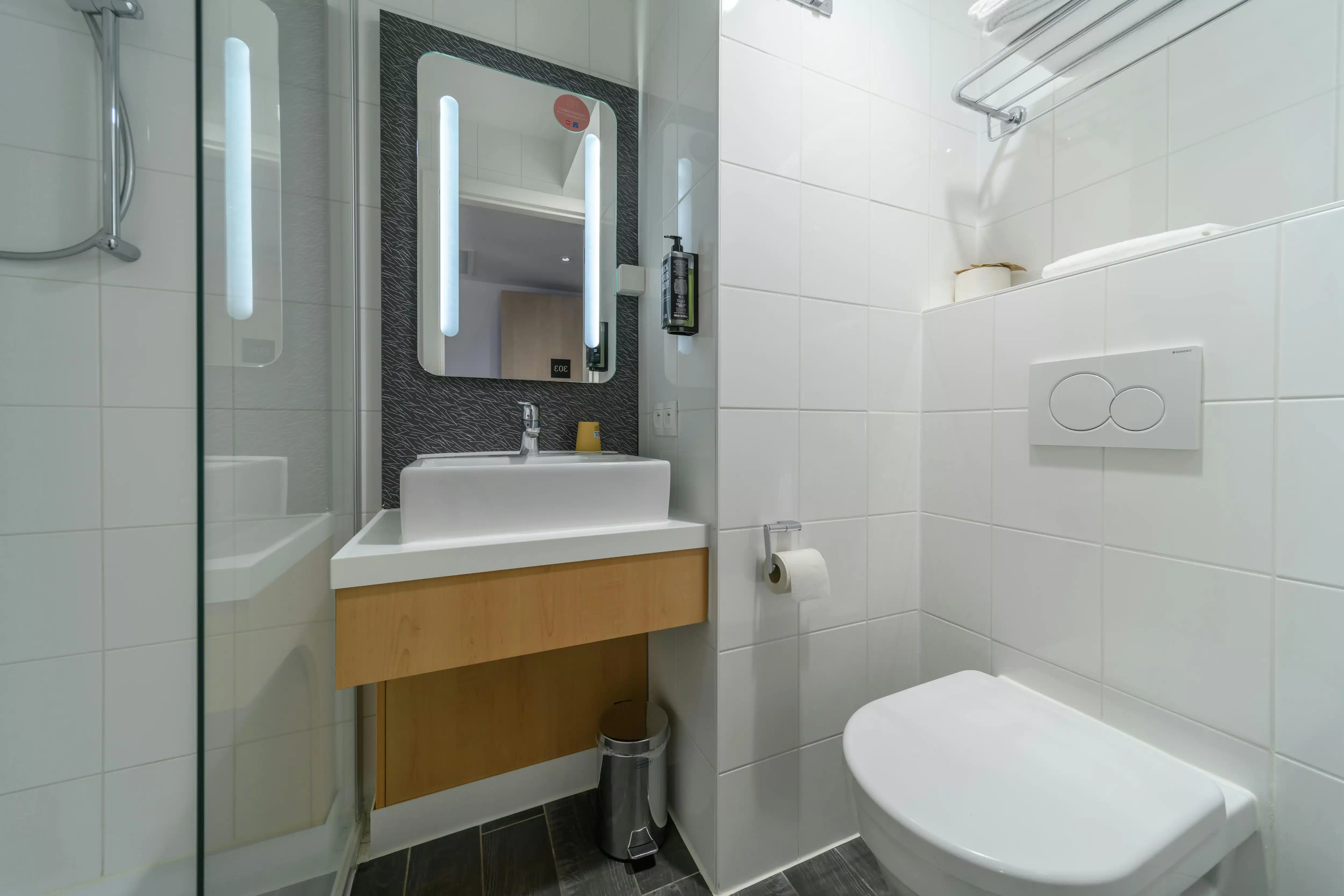 Hotelkamer te koop in Ibis De Panne foto 8