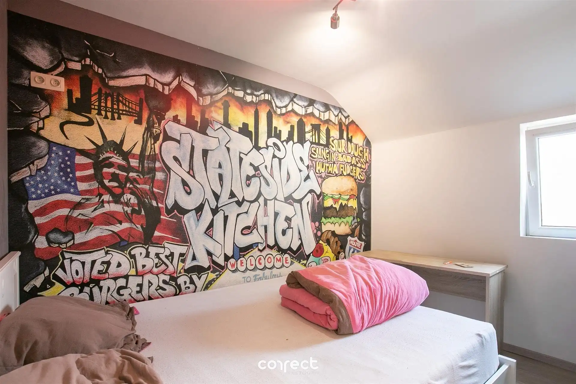 Instapklare gezinswoning  met 4 slaapkamers, garage en ruime tuin. foto 10