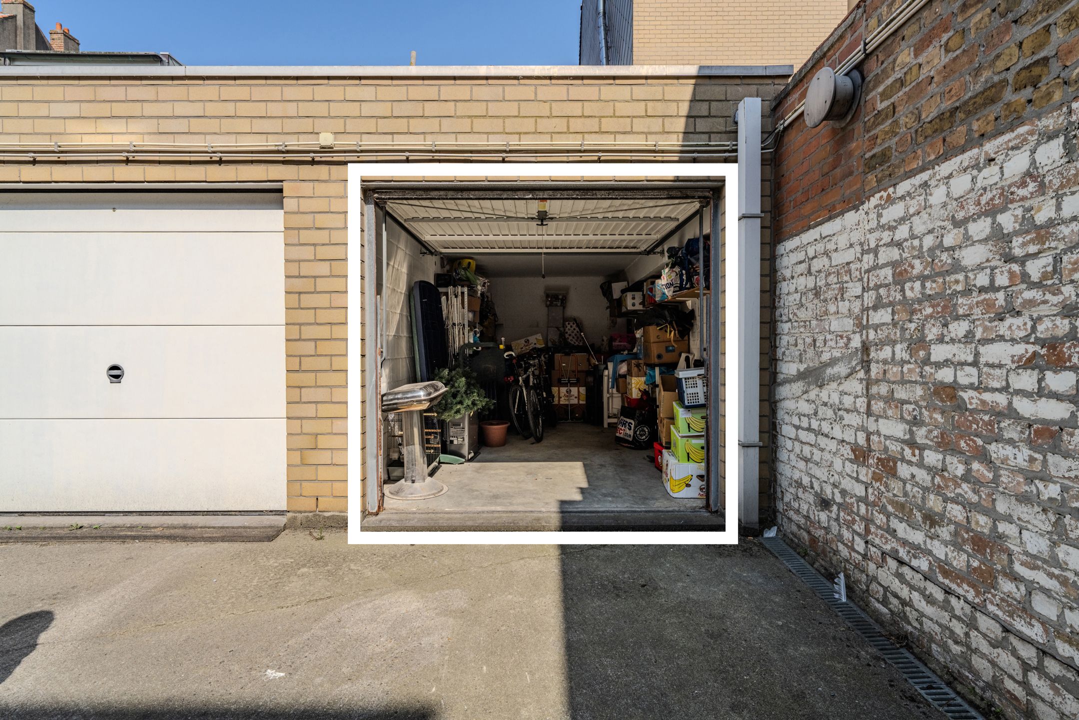 Te koop: gesloten garagebox in hartje Bredene aan zee foto 2