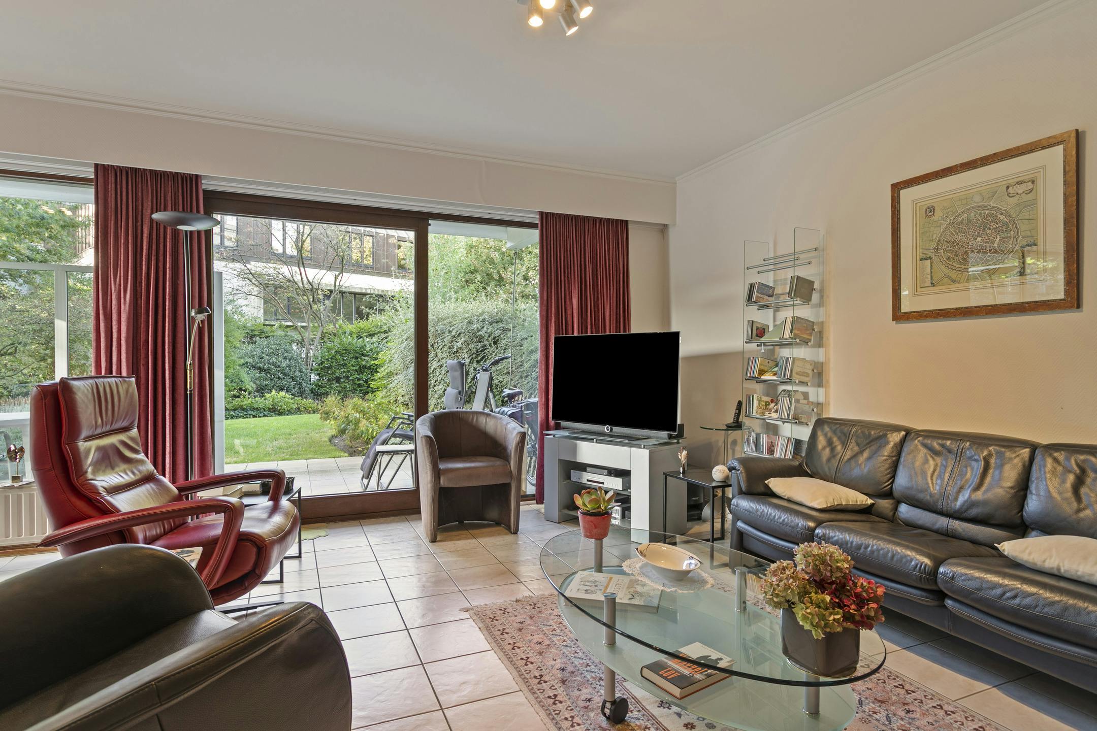 Instapklaar appartement met 2 slaapkamers in Assebroek  foto 3