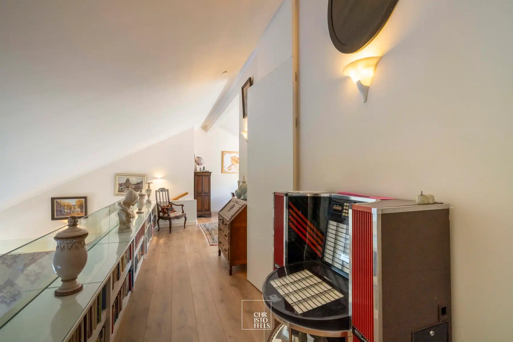 Riant penthouse (310m²) in een groene parkomgeving nabij Maastricht! foto 17