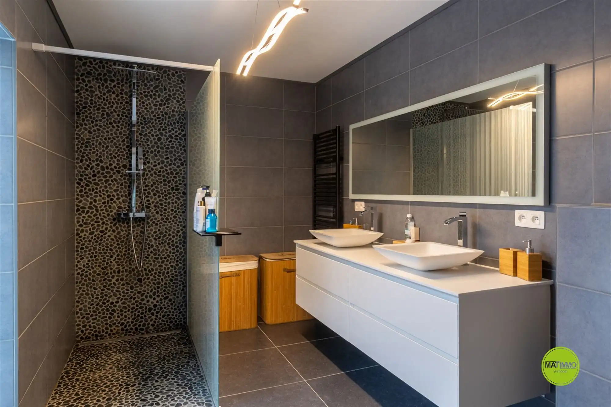 Instapklare, gerenoveerde woning met bijgebouw  foto 11