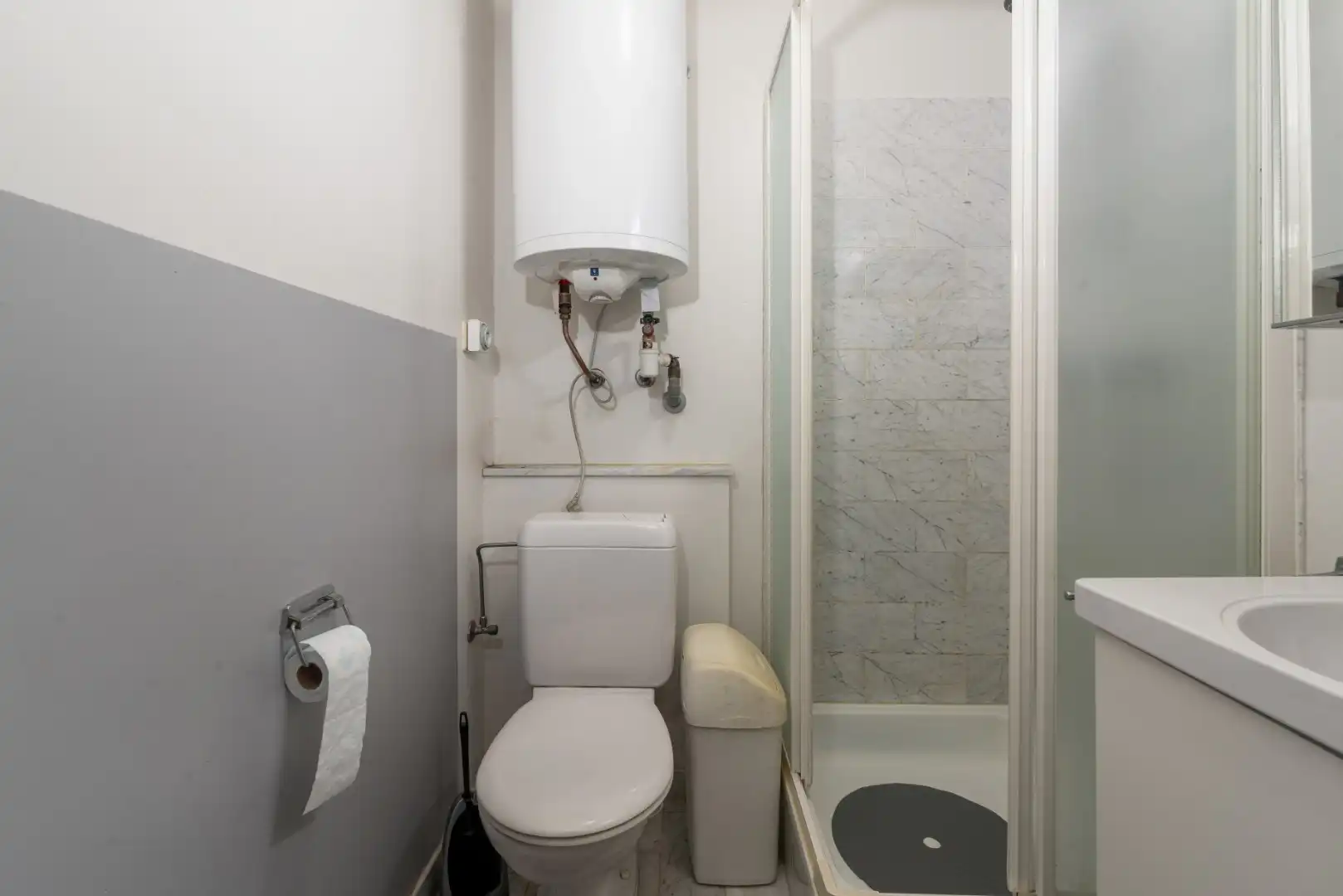 MODERN GEMEUBELDE STUDIO MET SLAAPHOEK TE KOOP  OP WANDELAFSTAND VAN ZEE foto 13