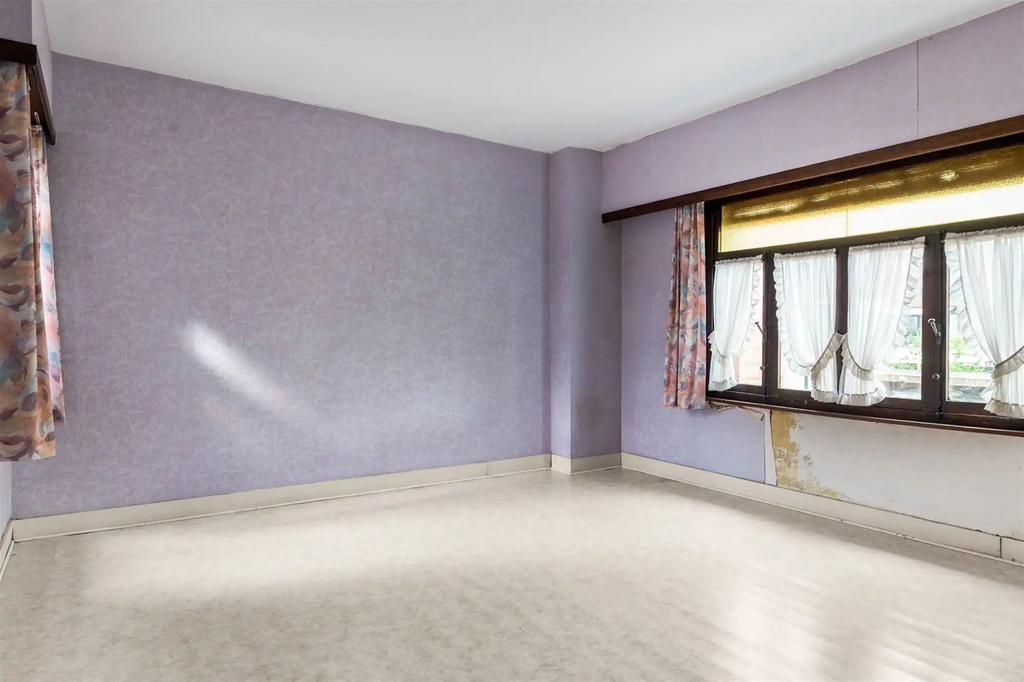 Verrassend ruime, te moderniseren gezinwoning te Onze-Lieve-Vrouw-Waver foto 12