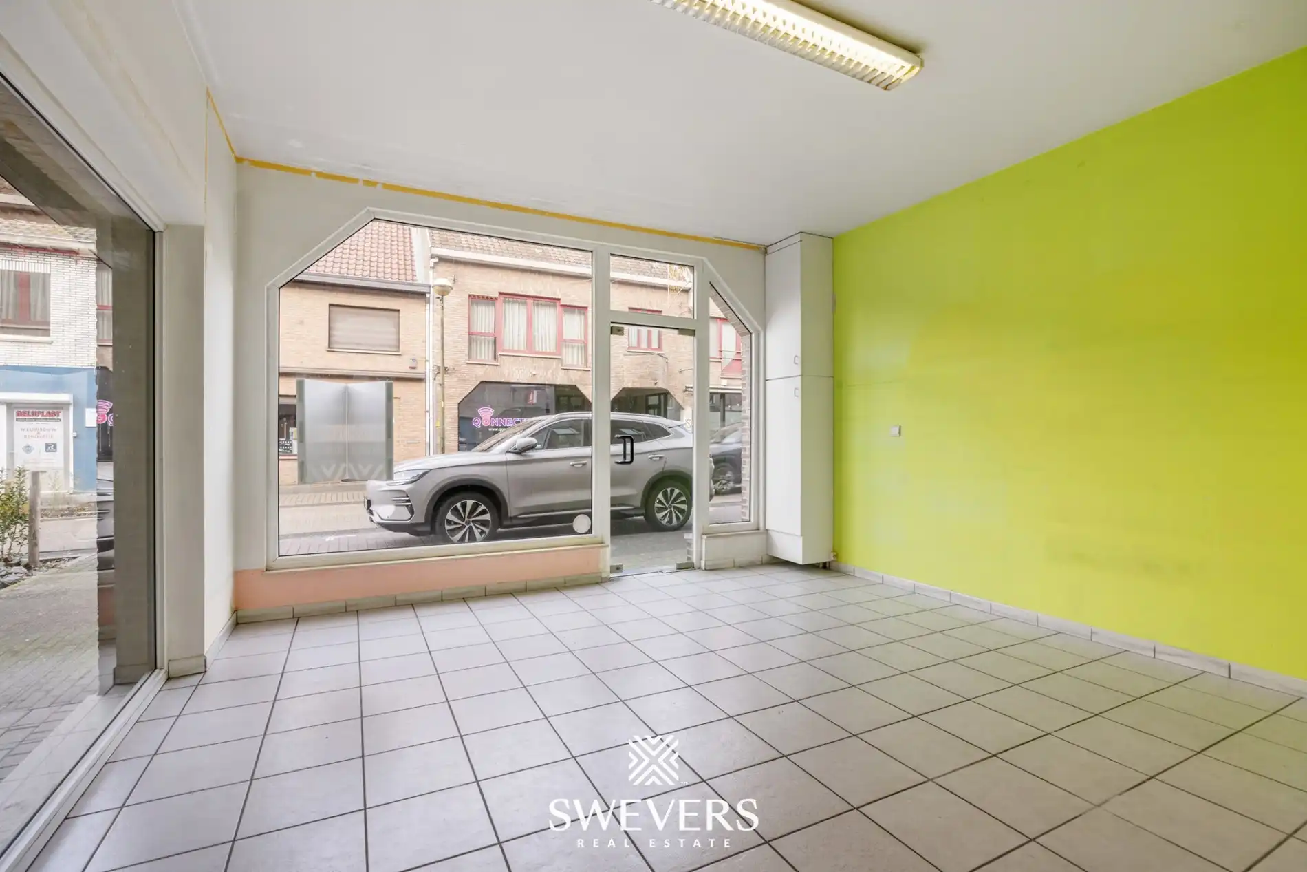 Commercieel pand met garage in centrum Beringen foto 3