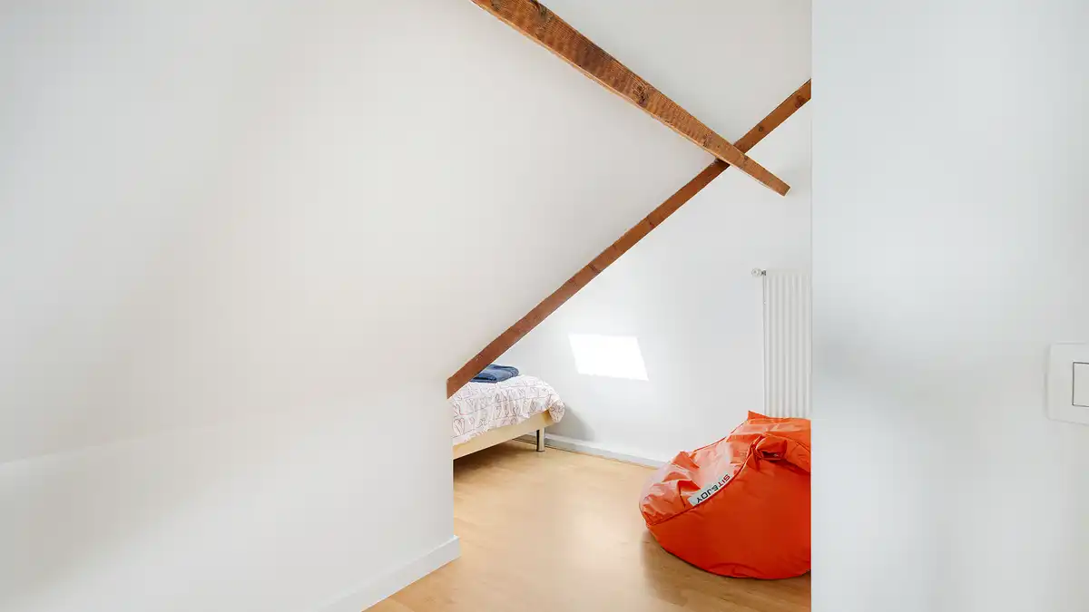 Subliem gerenoveerde koppelvilla op 150m van het strand te koop! foto 47