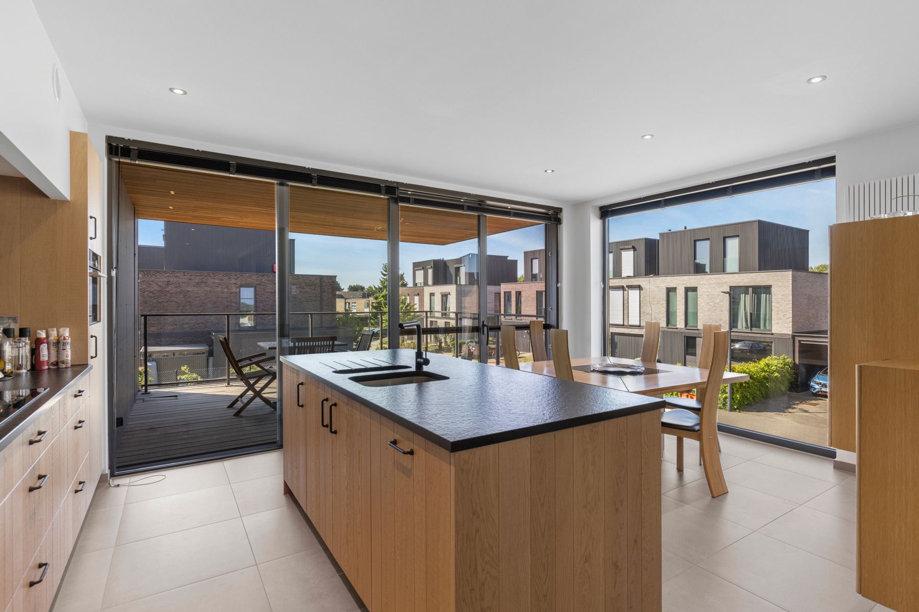Luxueus, ruim en hoogwaardig afgewerkt appartement te Heusden foto 10