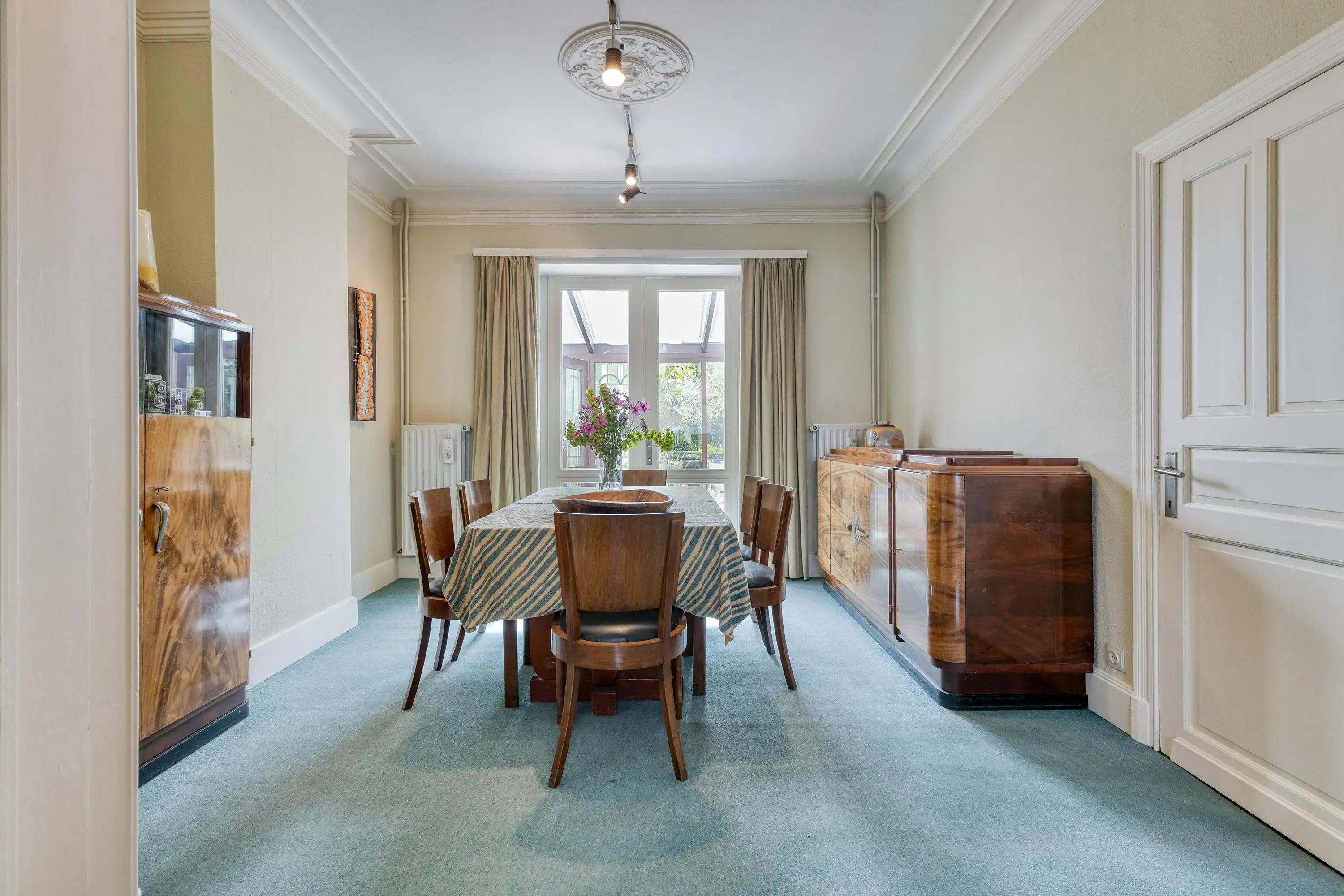Karaktervolle woning met 7 slaapkamers, authentieke elementen en een ruime tuin foto 7