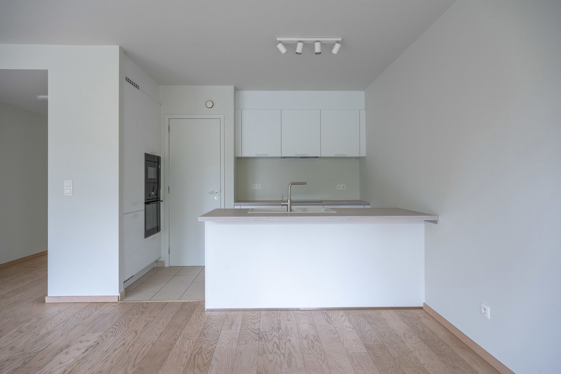 Centraal gelegen app met 2 slaapkamers en terras te Turnhout foto 3