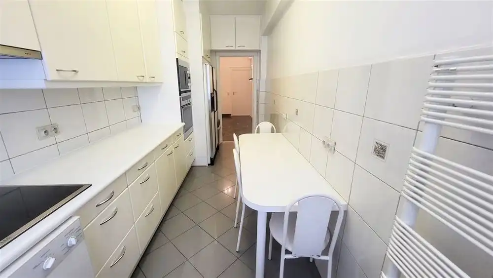 Ruim 4 slpkr- appartement + terras | Haringrodewijk  foto 11