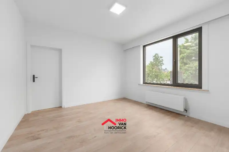 Karaktervolle woning HOB - 5 slpkmrs - centrum Sinaai foto 13