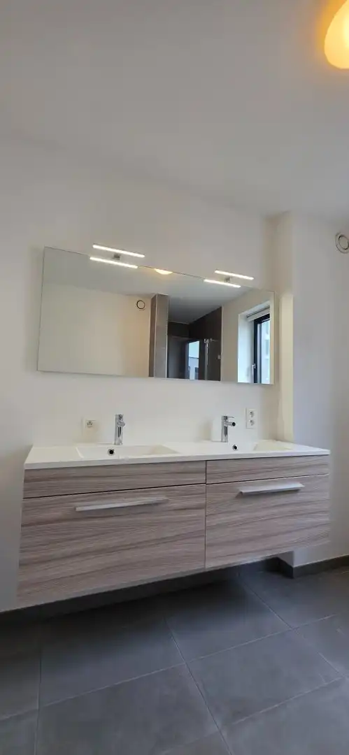 Ruime stadswoning met 3 slaapkamers, privétuin en ondergrondse staanplaats in Antwerpen foto 21