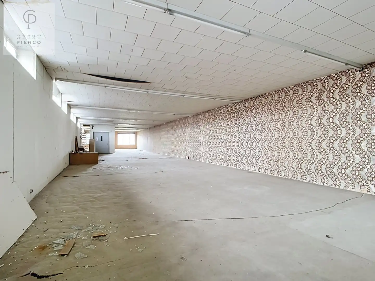 Opbrengsteigendom met commerciële huurder en uitzonderlijk ontwikkelingspotentieel foto 6