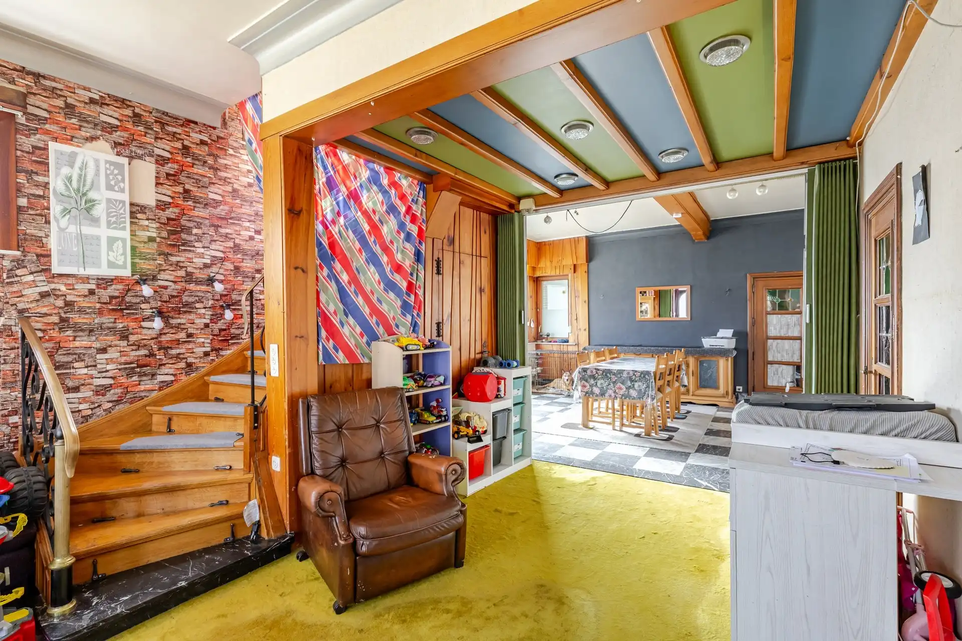 Ruime gezinswoning met 5 slaapkamers te Heldergem foto 7