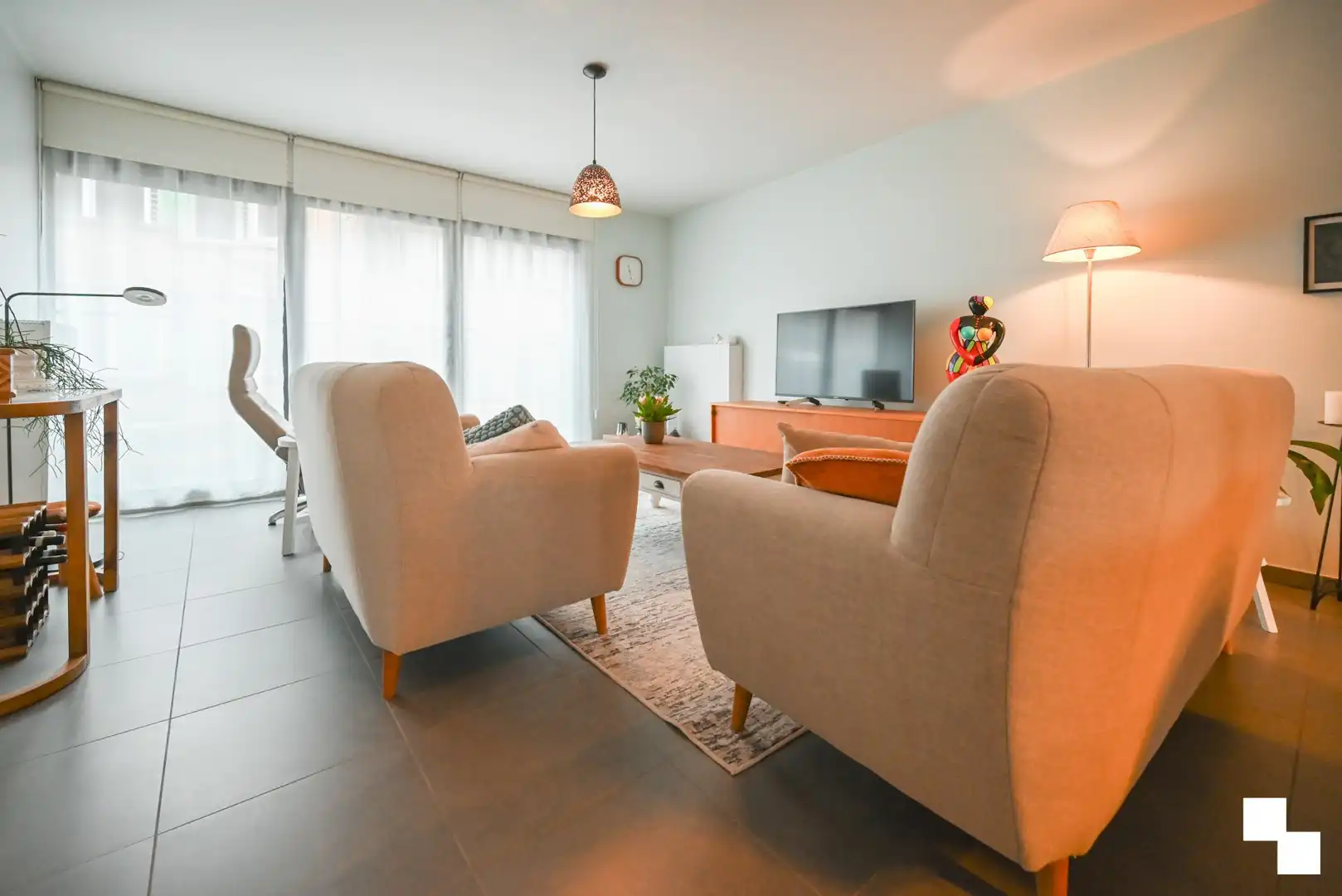 Lichtrijk tweeslaapkamer appartement te hartje Izegem foto 9