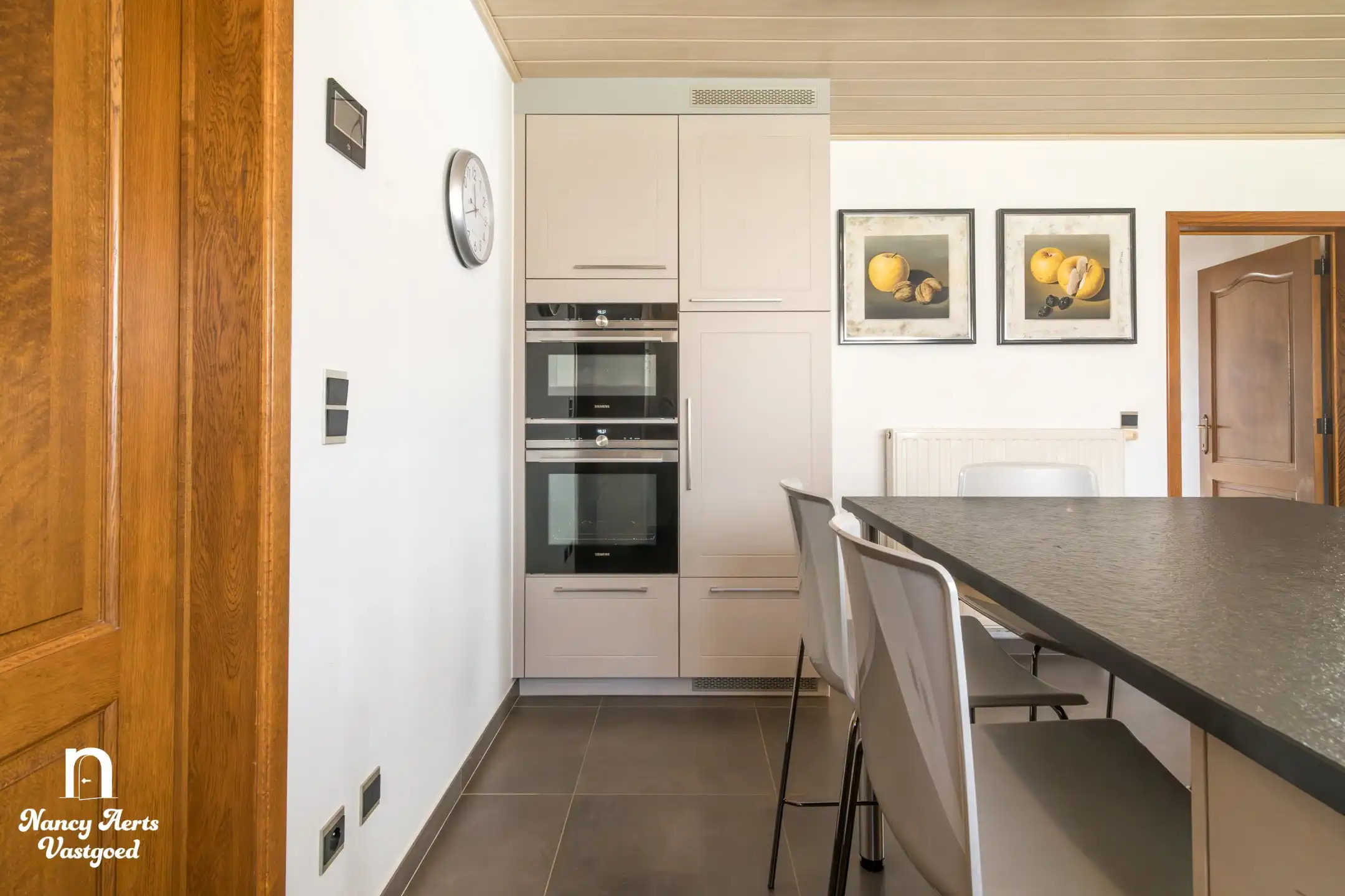 Lichtrijke woning met prachtige tuin en groeipotentieel foto 10