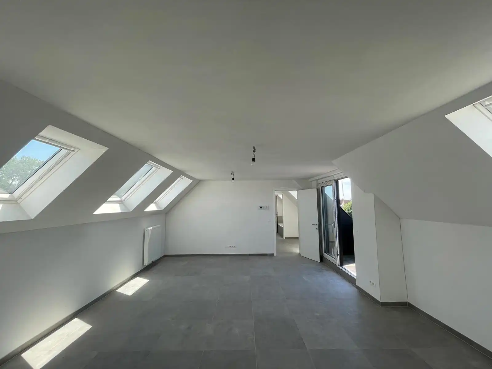 EREMBODEGEM - Lichtrijk & energiezuinig dakappartement. foto 4