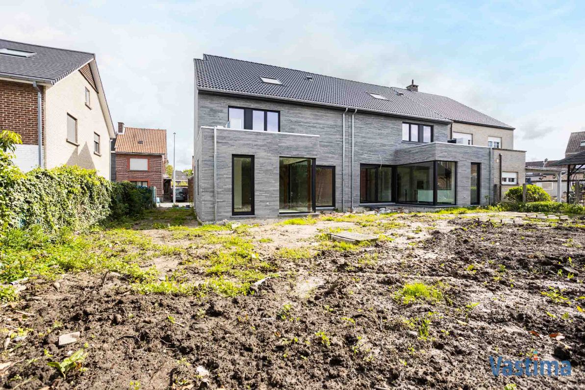 Nieuwbouw halfopen woning met 3 slaapkamers, garage en tuin foto 23