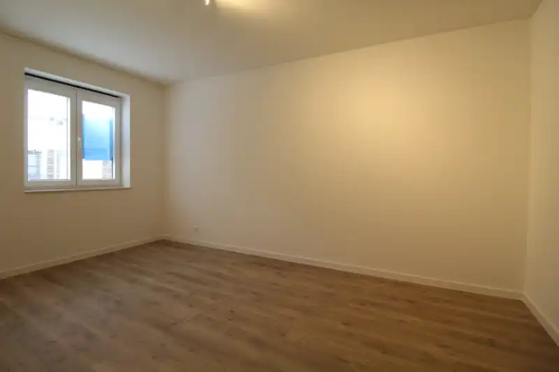 Gelijkvloers nieuwbouw appartement met zonnige tuin te Gent foto 6