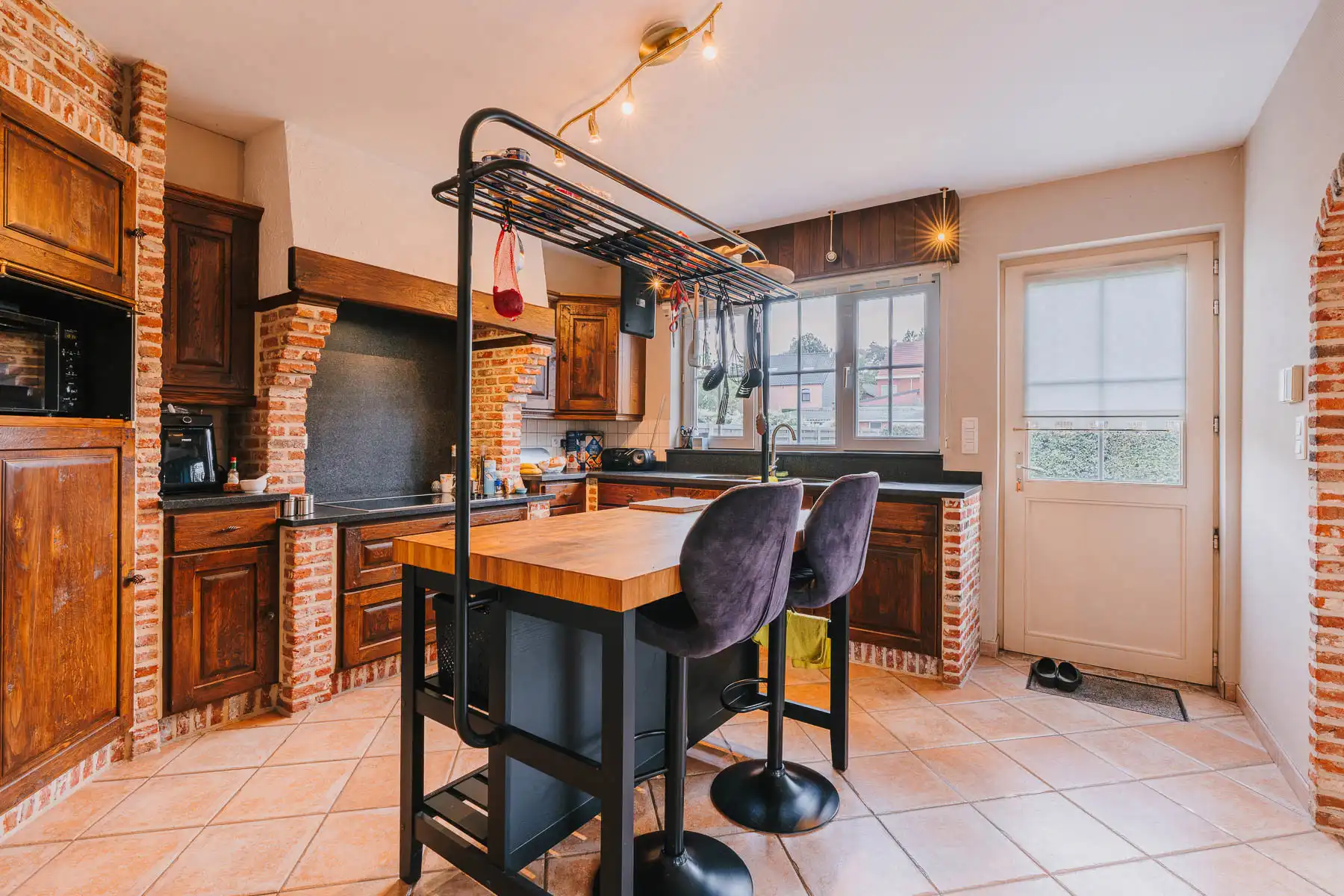Instapklare woning met zuidgerichte tuin in rustige straat foto 9